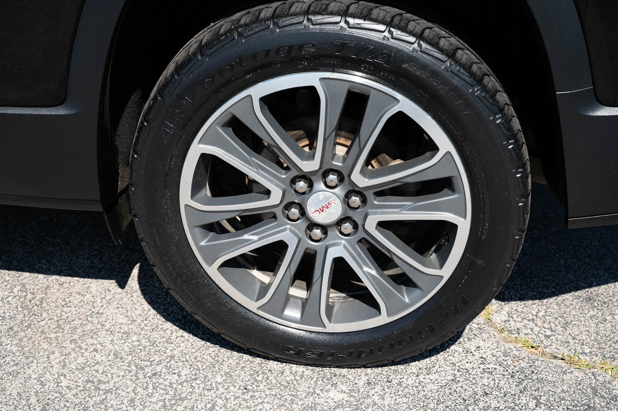 GMC Acadia All Terrain 2 AWD 2017