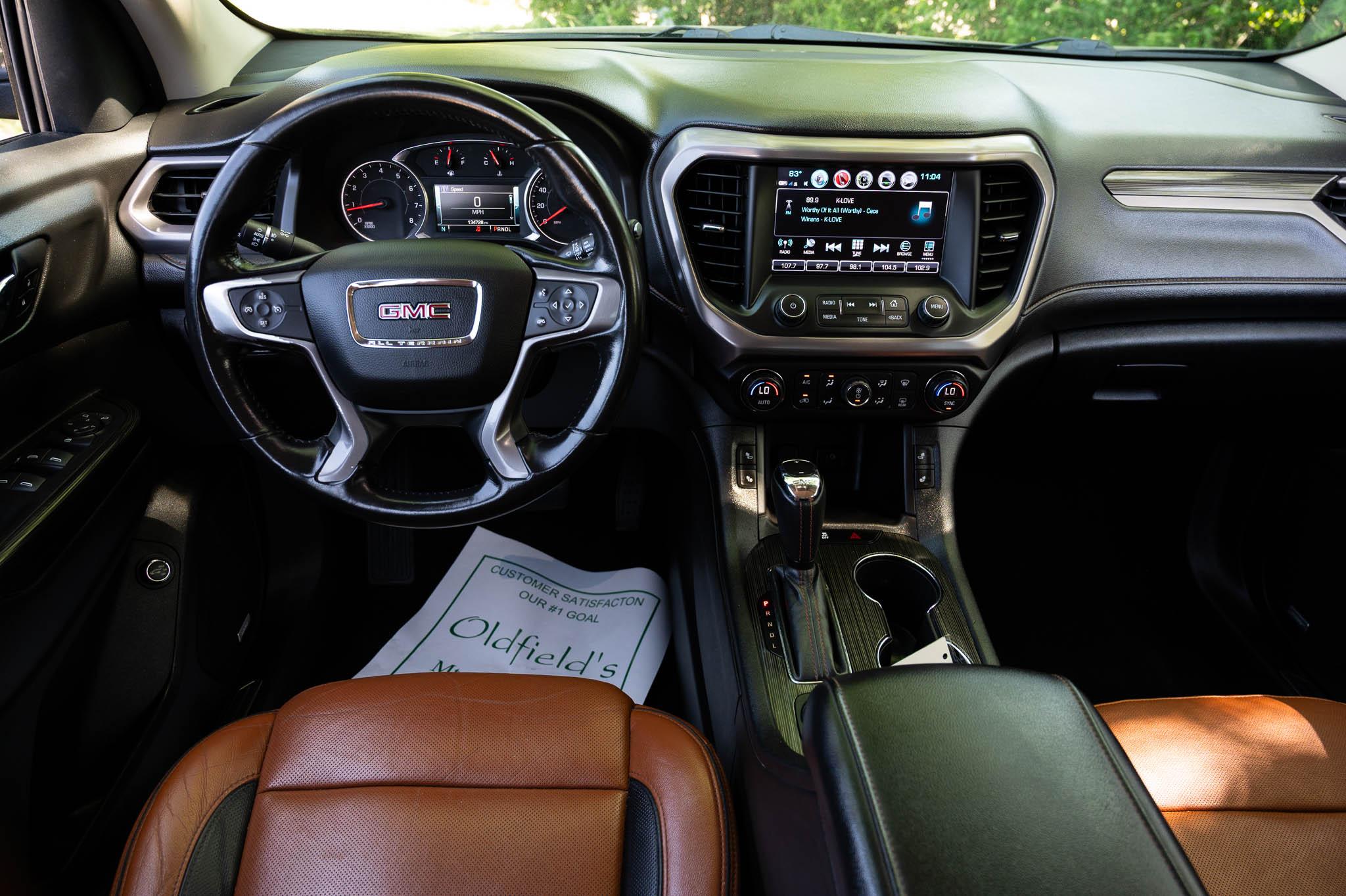 GMC Acadia All Terrain 2 AWD 2017