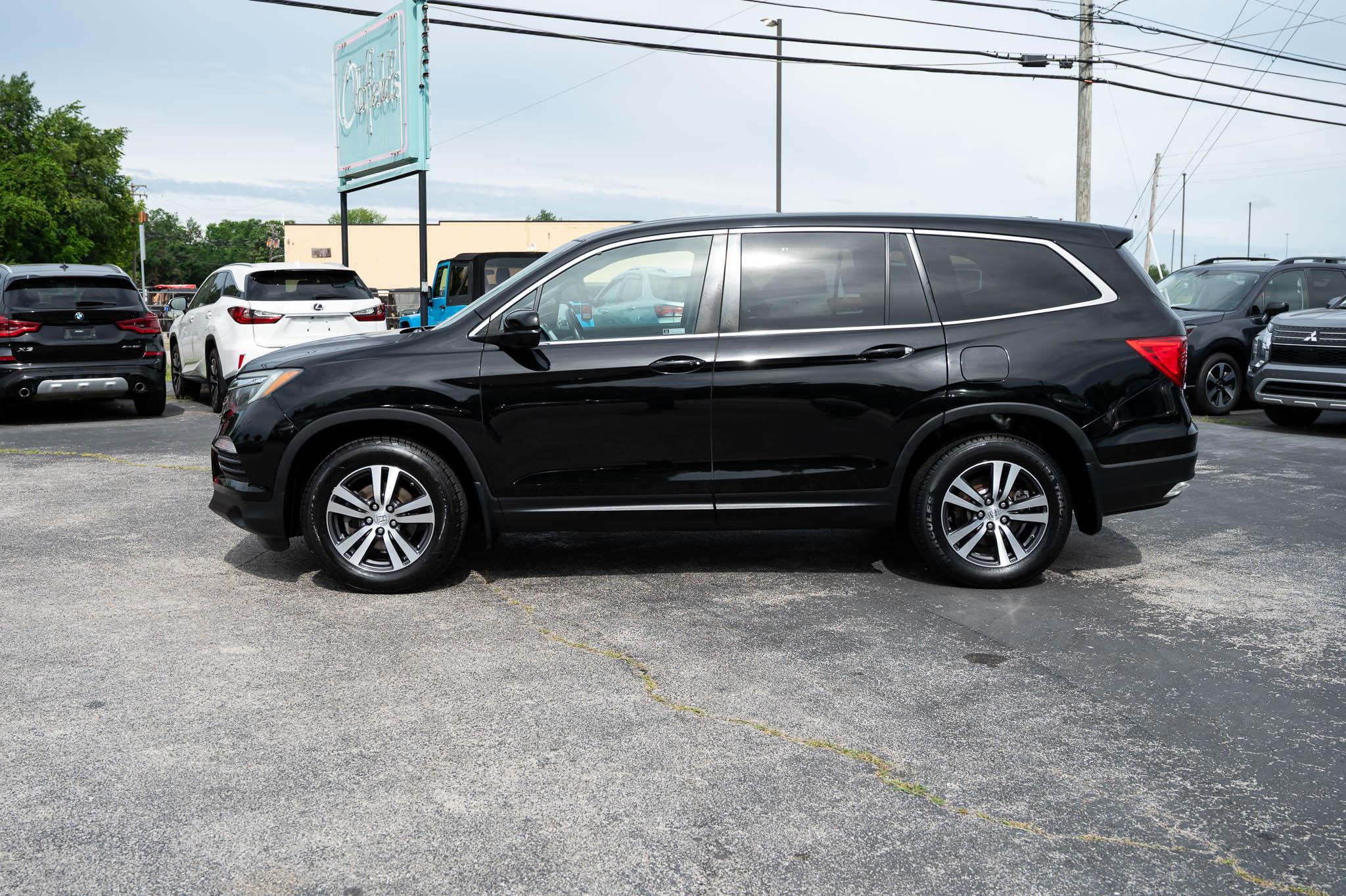 Honda Pilot EX-L w/Navigation AWD 2017