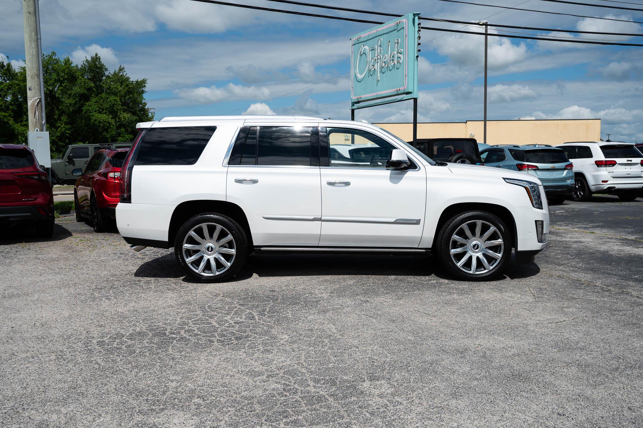 Cadillac Escalade Platinum 4WD 2018