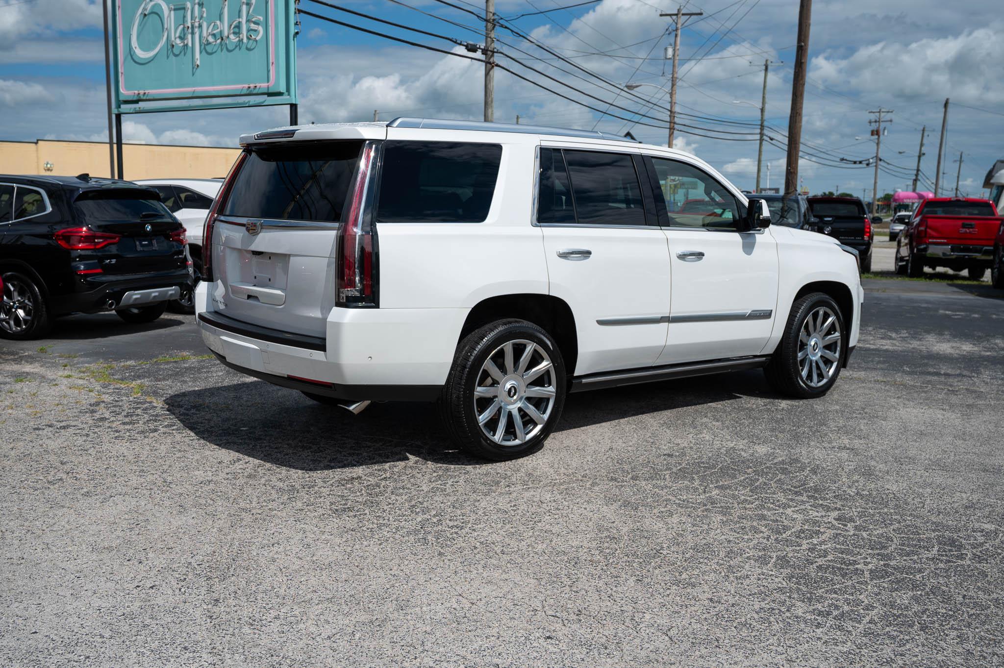 Cadillac Escalade Platinum 4WD 2018