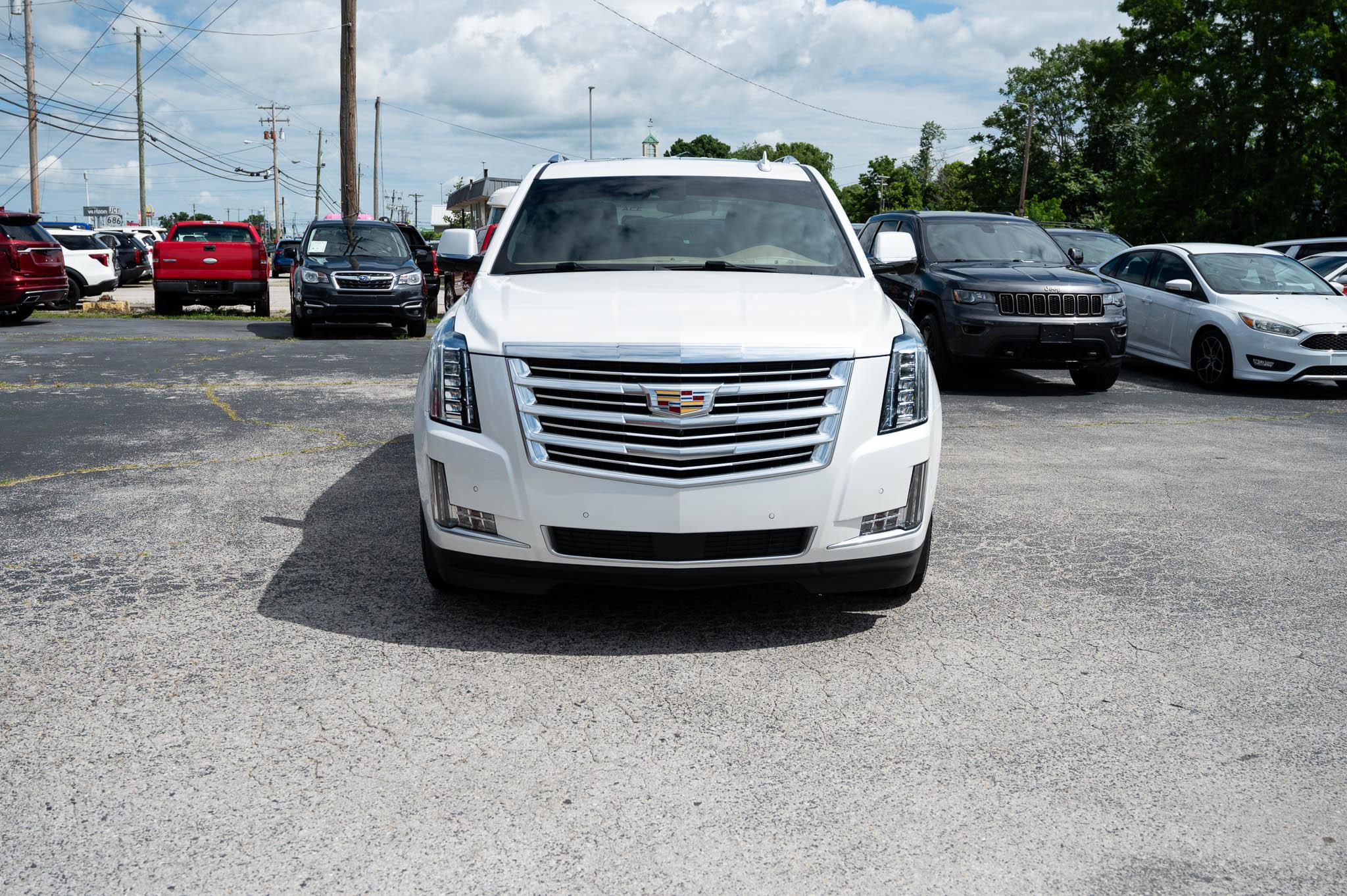 Cadillac Escalade Platinum 4WD 2018