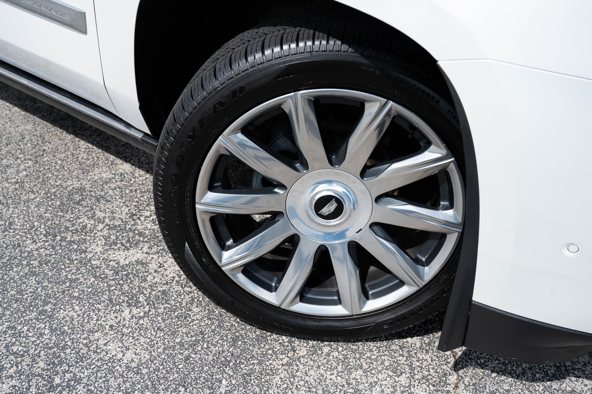 Cadillac Escalade Platinum 4WD 2018