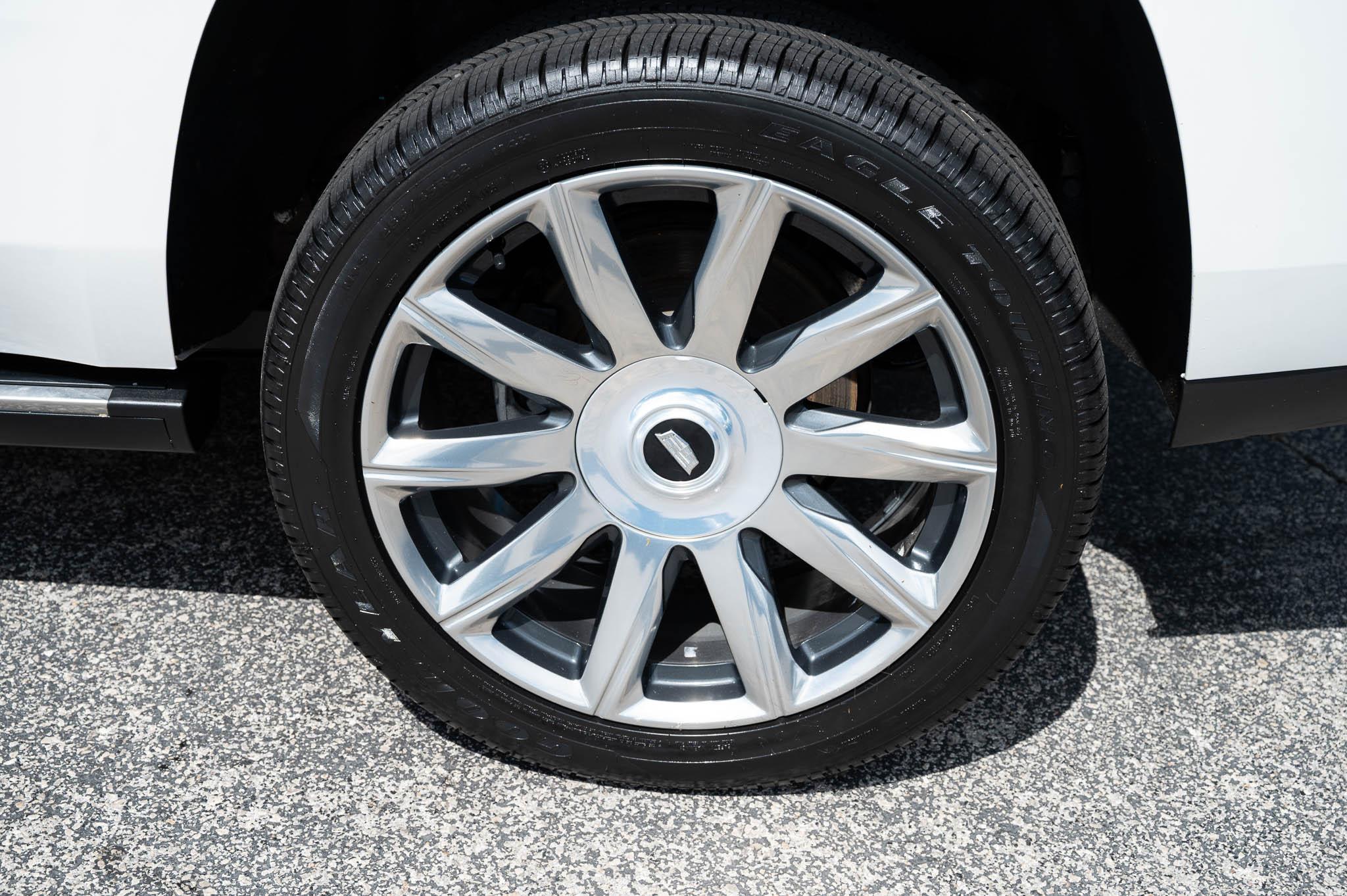 Cadillac Escalade Platinum 4WD 2018