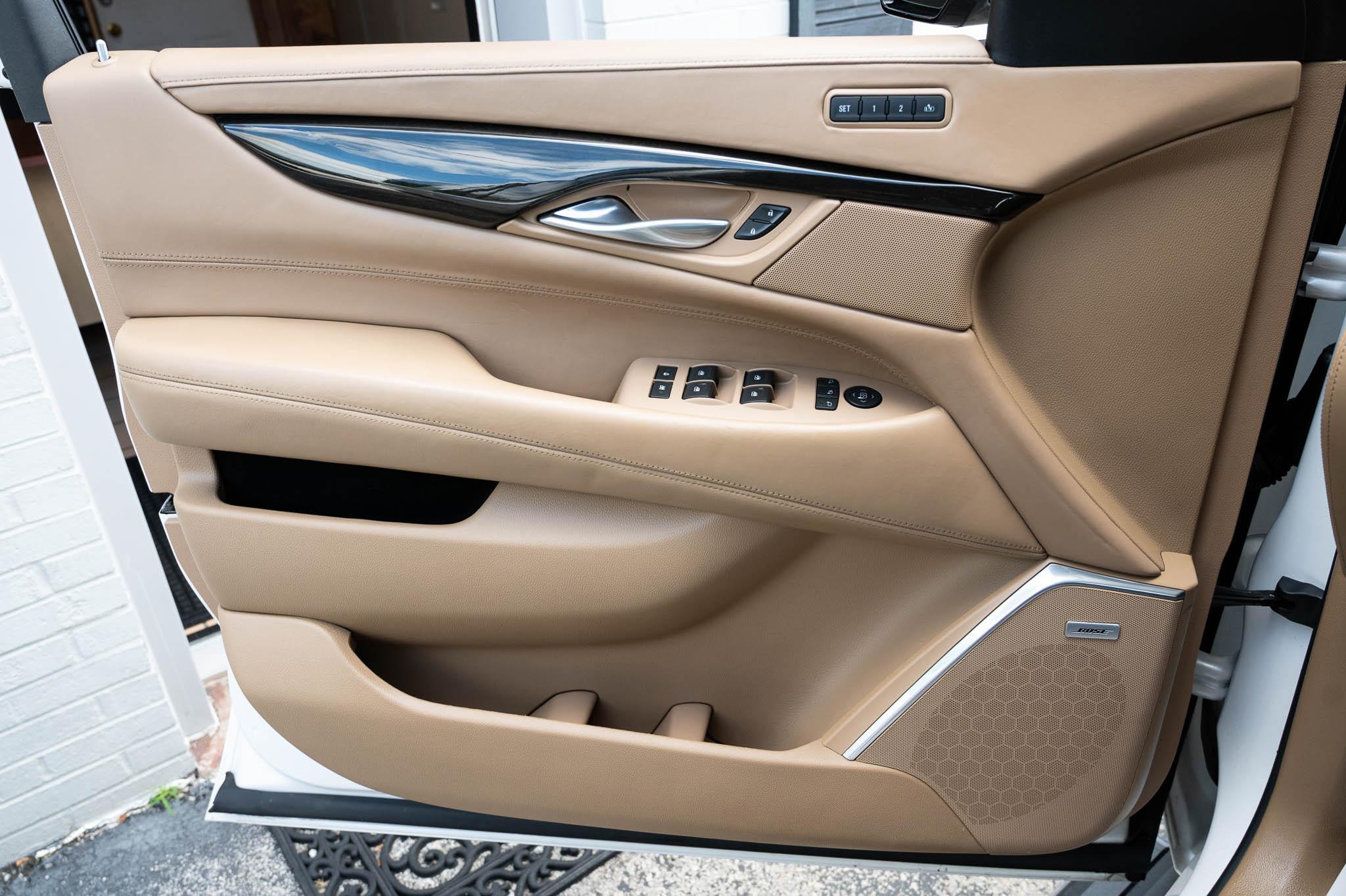 Cadillac Escalade Platinum 4WD 2018