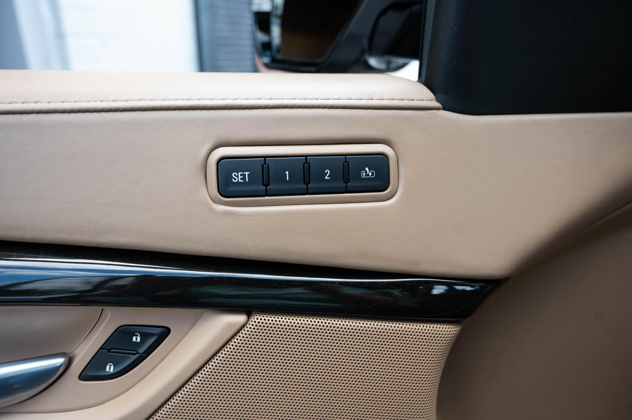 Cadillac Escalade Platinum 4WD 2018