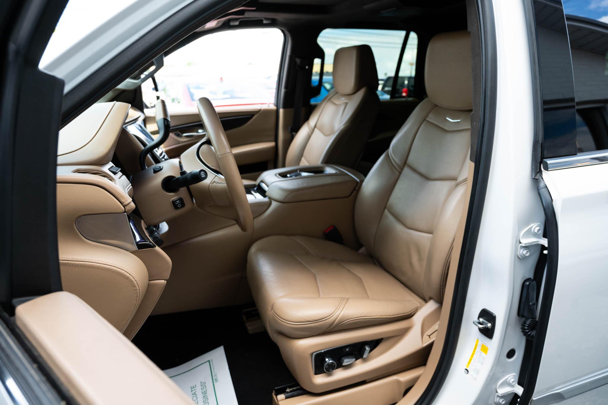Cadillac Escalade Platinum 4WD 2018