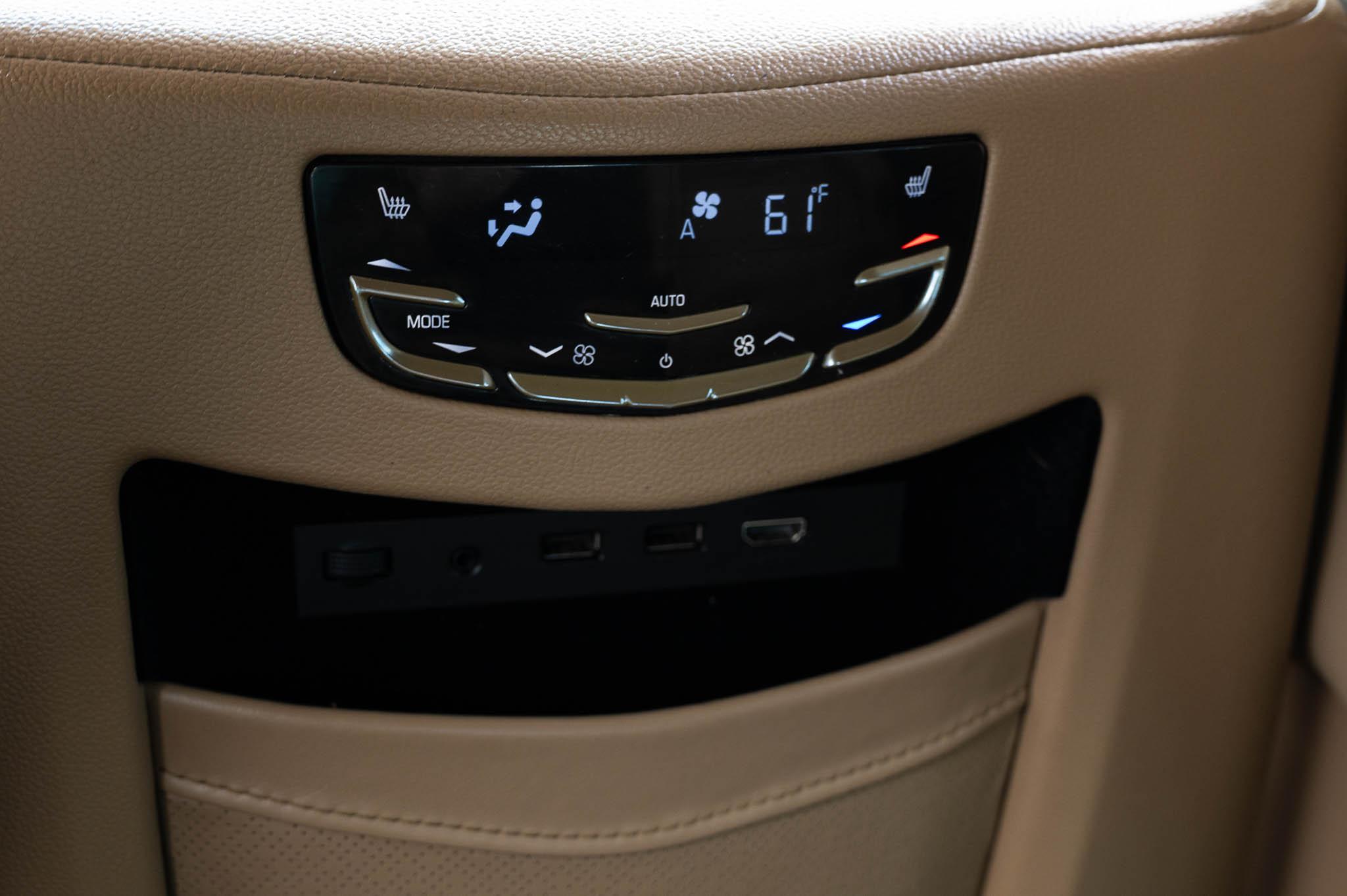 Cadillac Escalade Platinum 4WD 2018