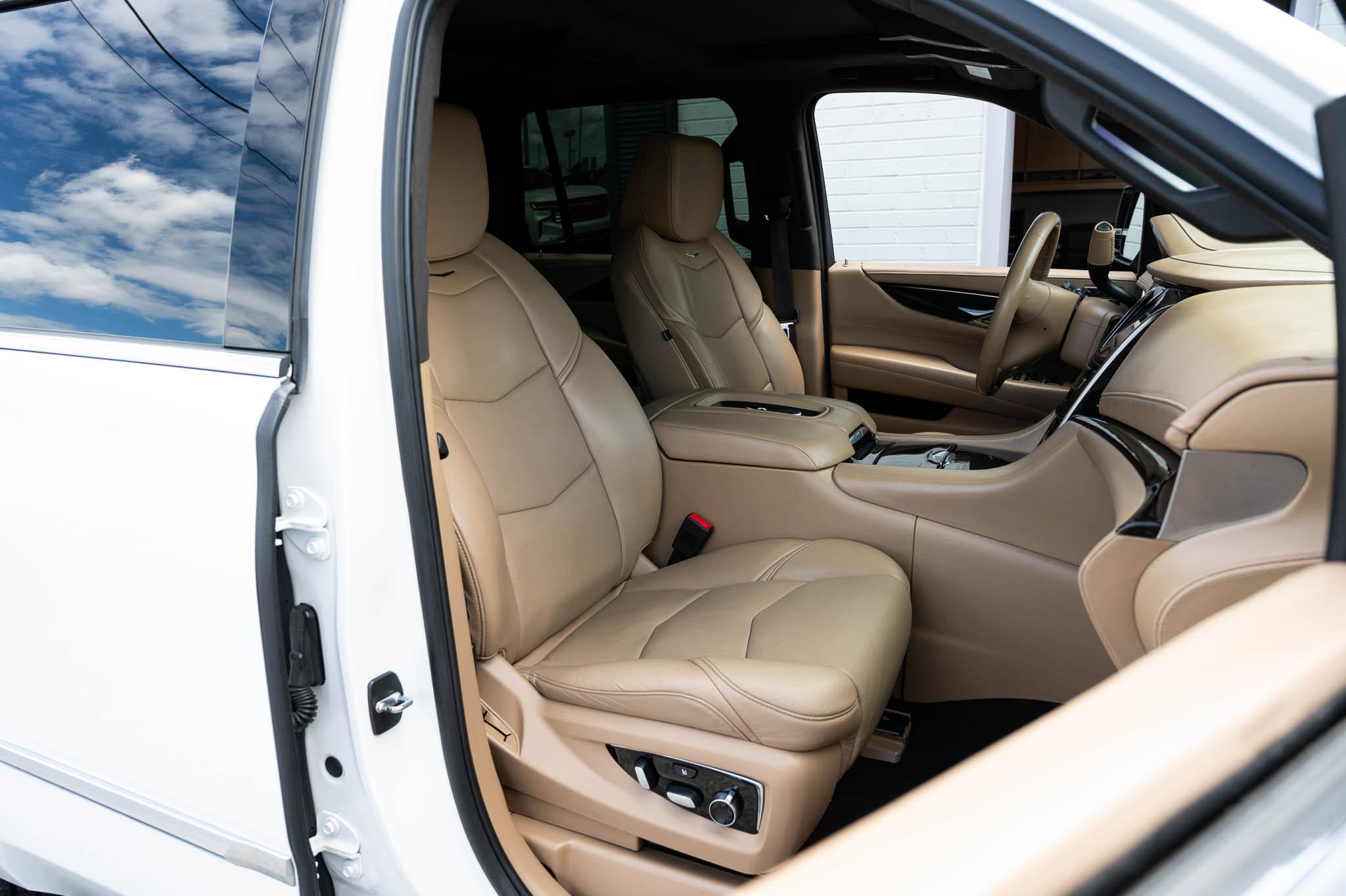 Cadillac Escalade Platinum 4WD 2018