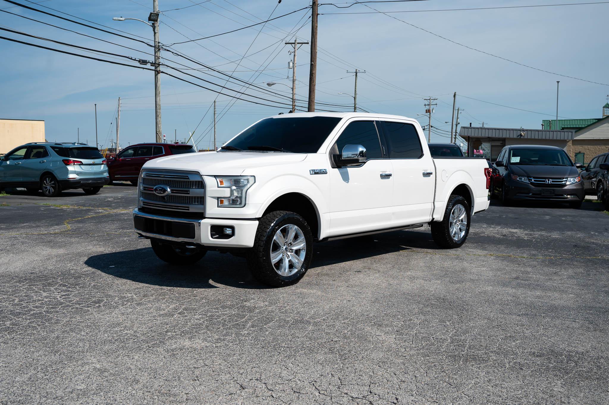 Ford F-150 Platinum SuperCrew 5.5-ft. Bed 4WD 2017
