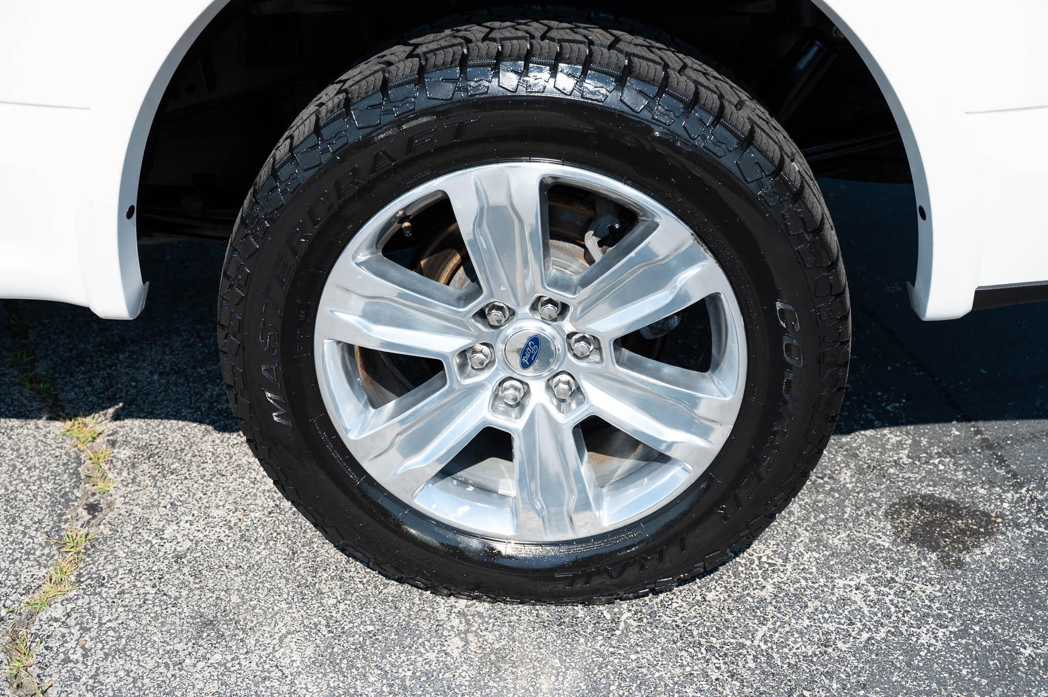 Ford F-150 Platinum SuperCrew 5.5-ft. Bed 4WD 2017