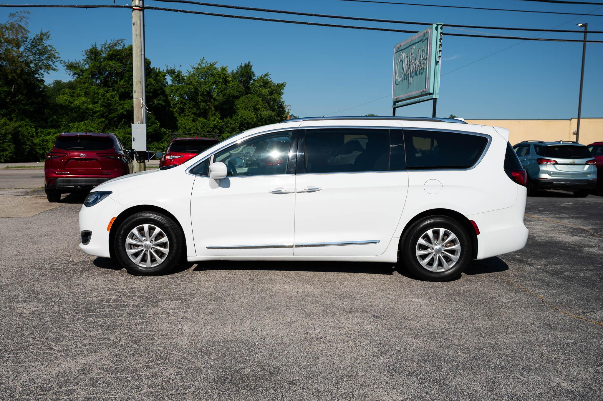 Chrysler Pacifica Touring-L 2018