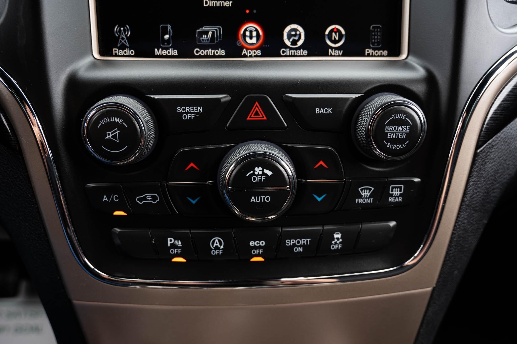 Jeep Grand Cherokee Laredo 4WD 2016