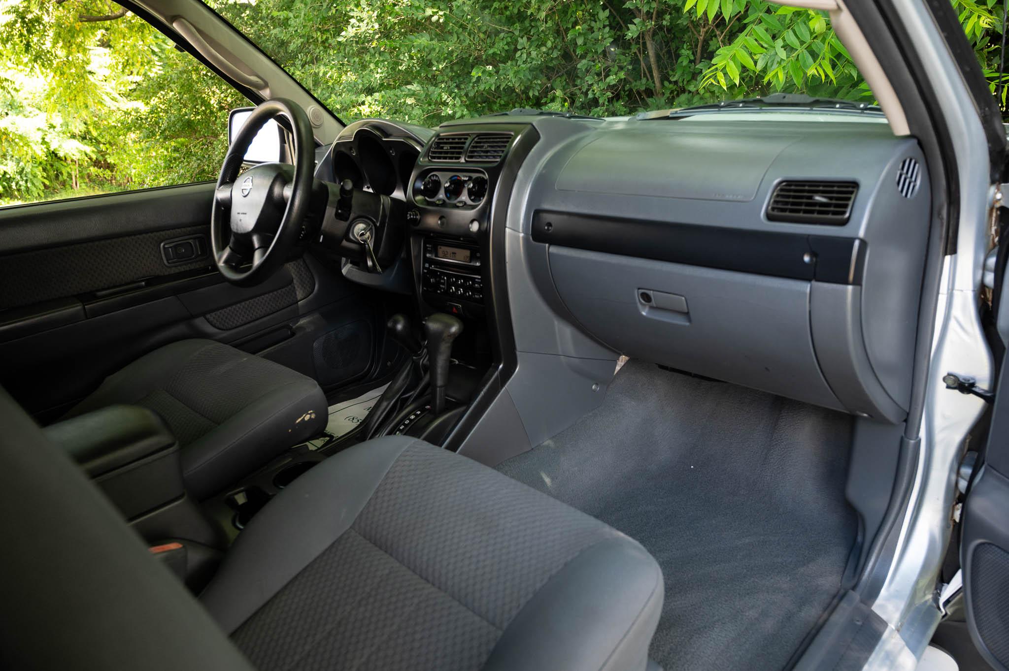 Nissan Xterra XE 4WD 2003