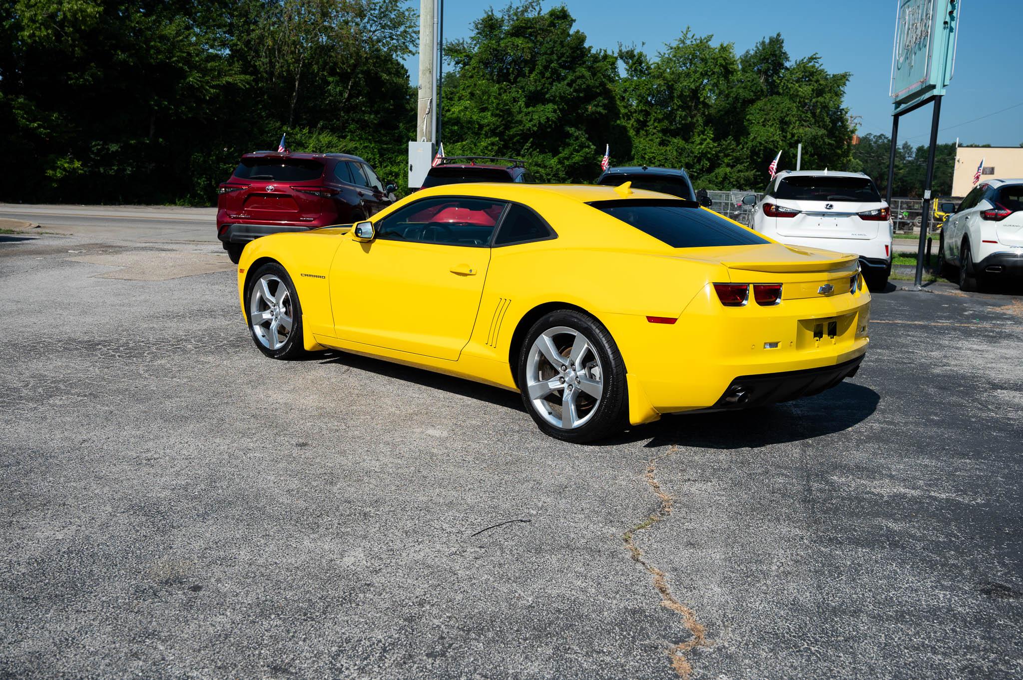 Chevrolet Camaro Coupe 1LT 2012