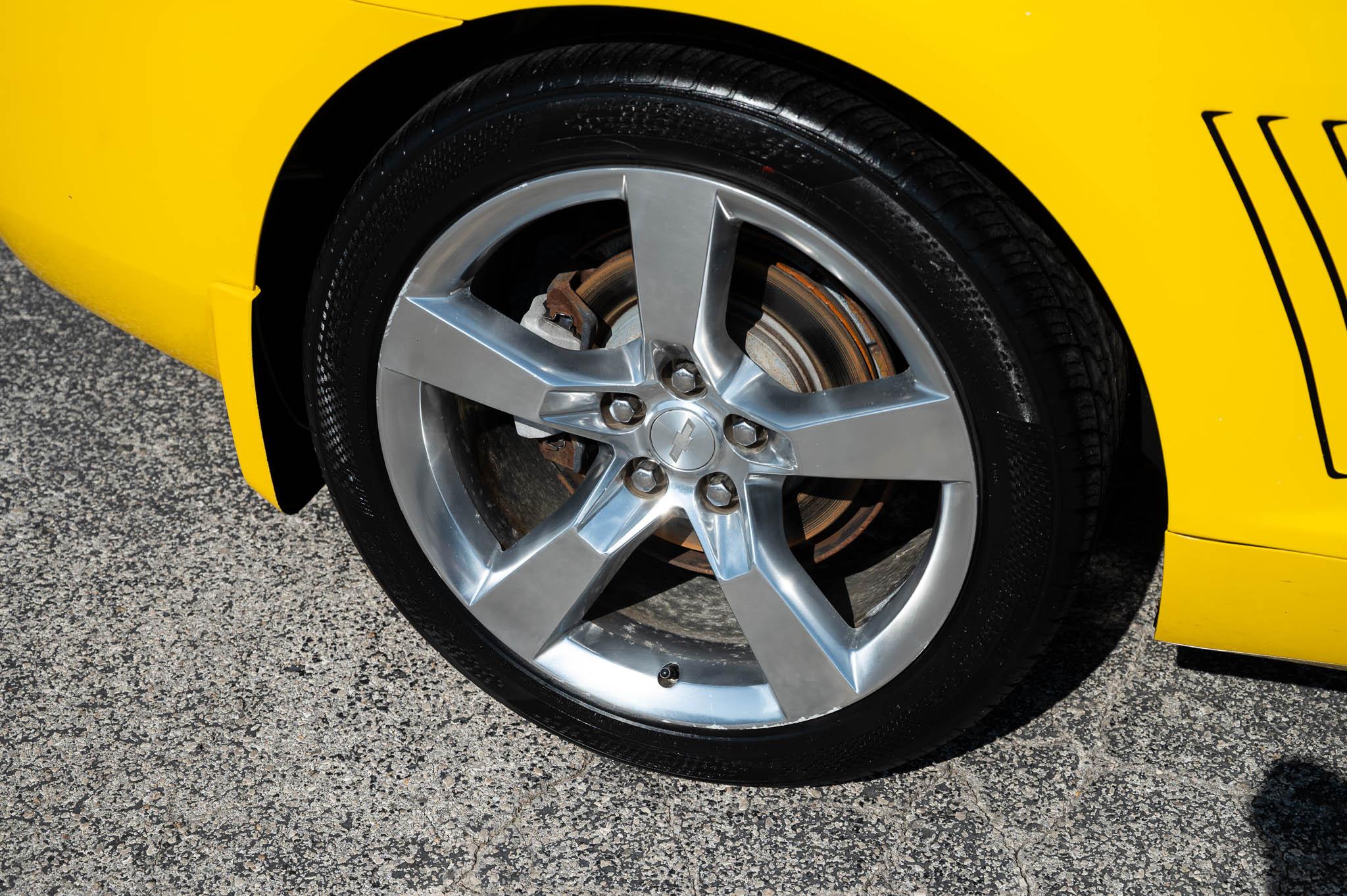 Chevrolet Camaro Coupe 1LT 2012