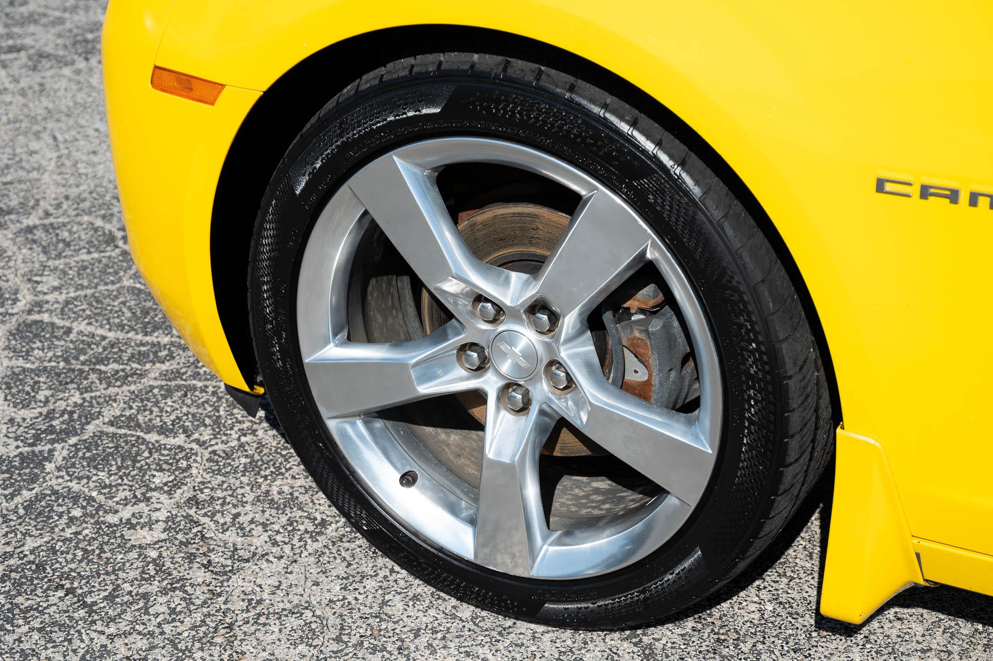 Chevrolet Camaro Coupe 1LT 2012
