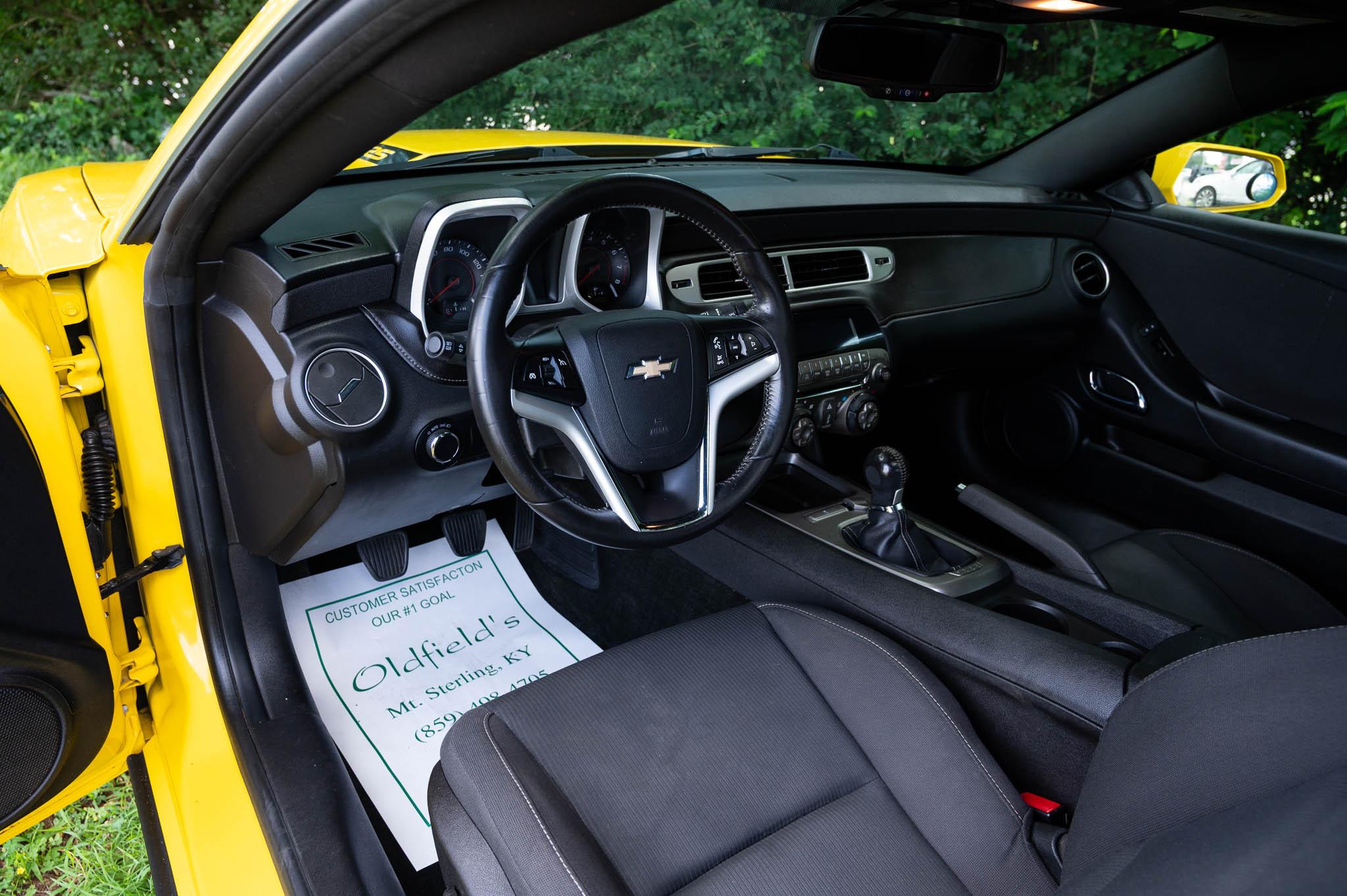 Chevrolet Camaro Coupe 1LT 2012