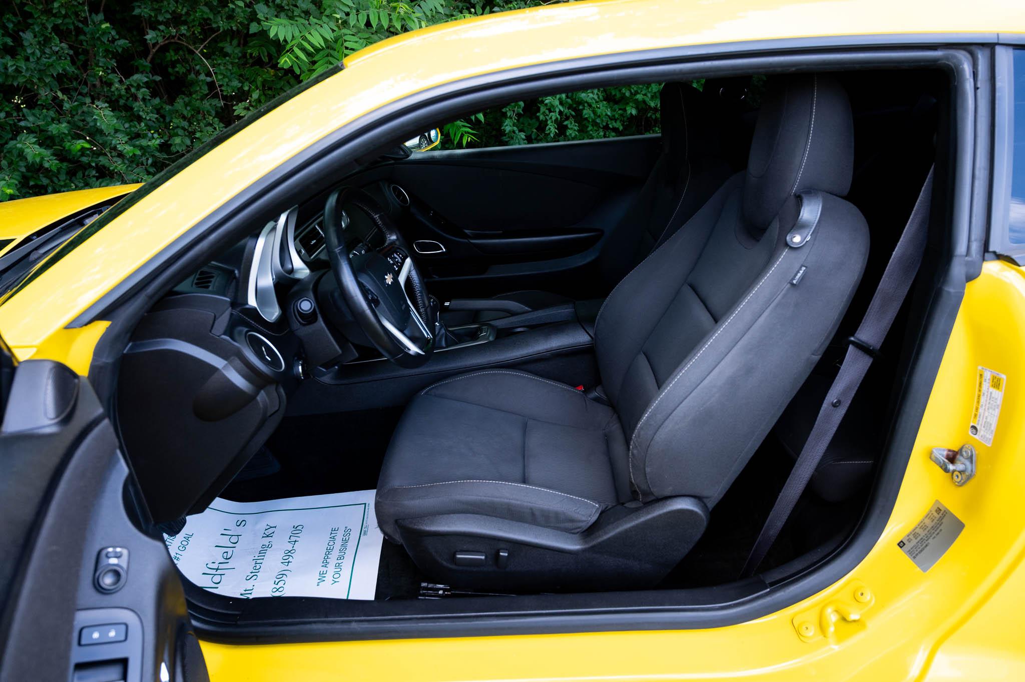 Chevrolet Camaro Coupe 1LT 2012