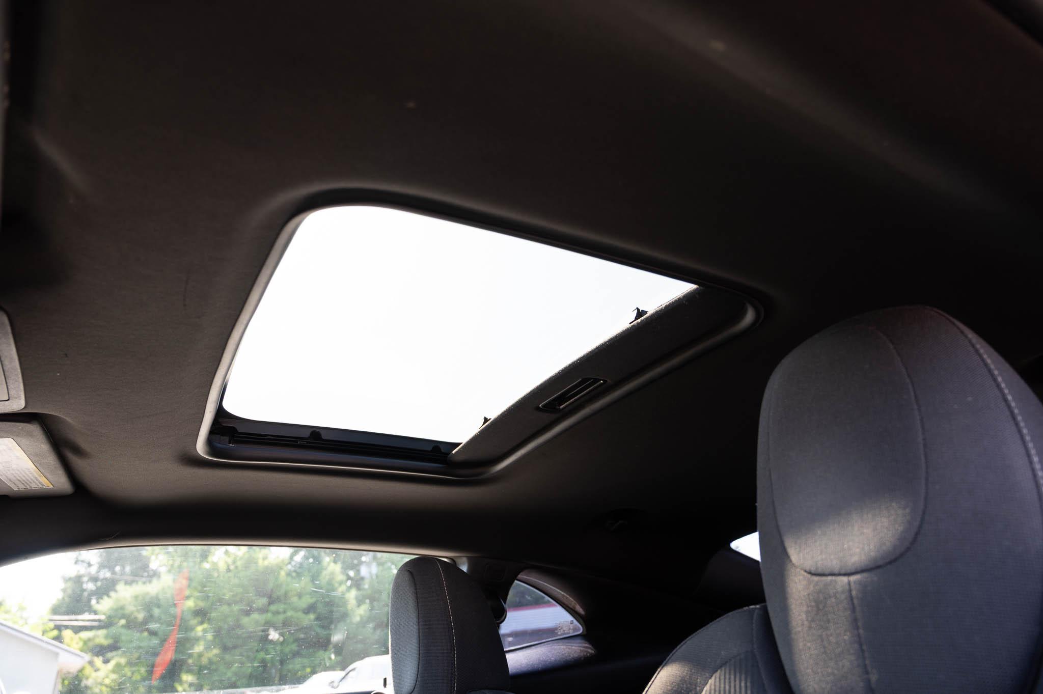 Chevrolet Camaro Coupe 1LT 2012