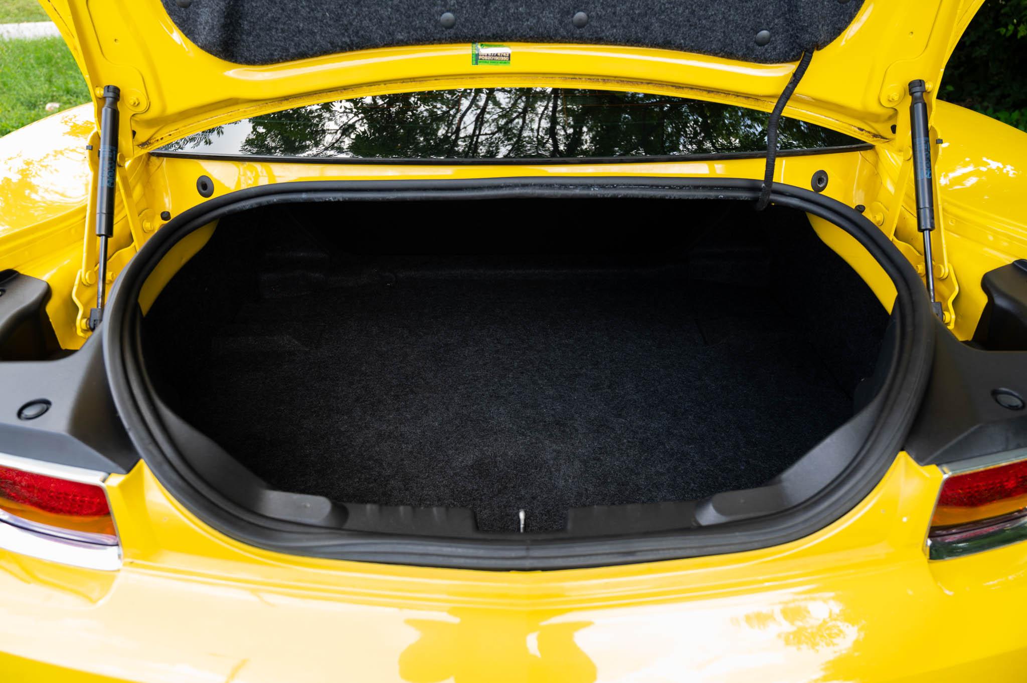 Chevrolet Camaro Coupe 1LT 2012
