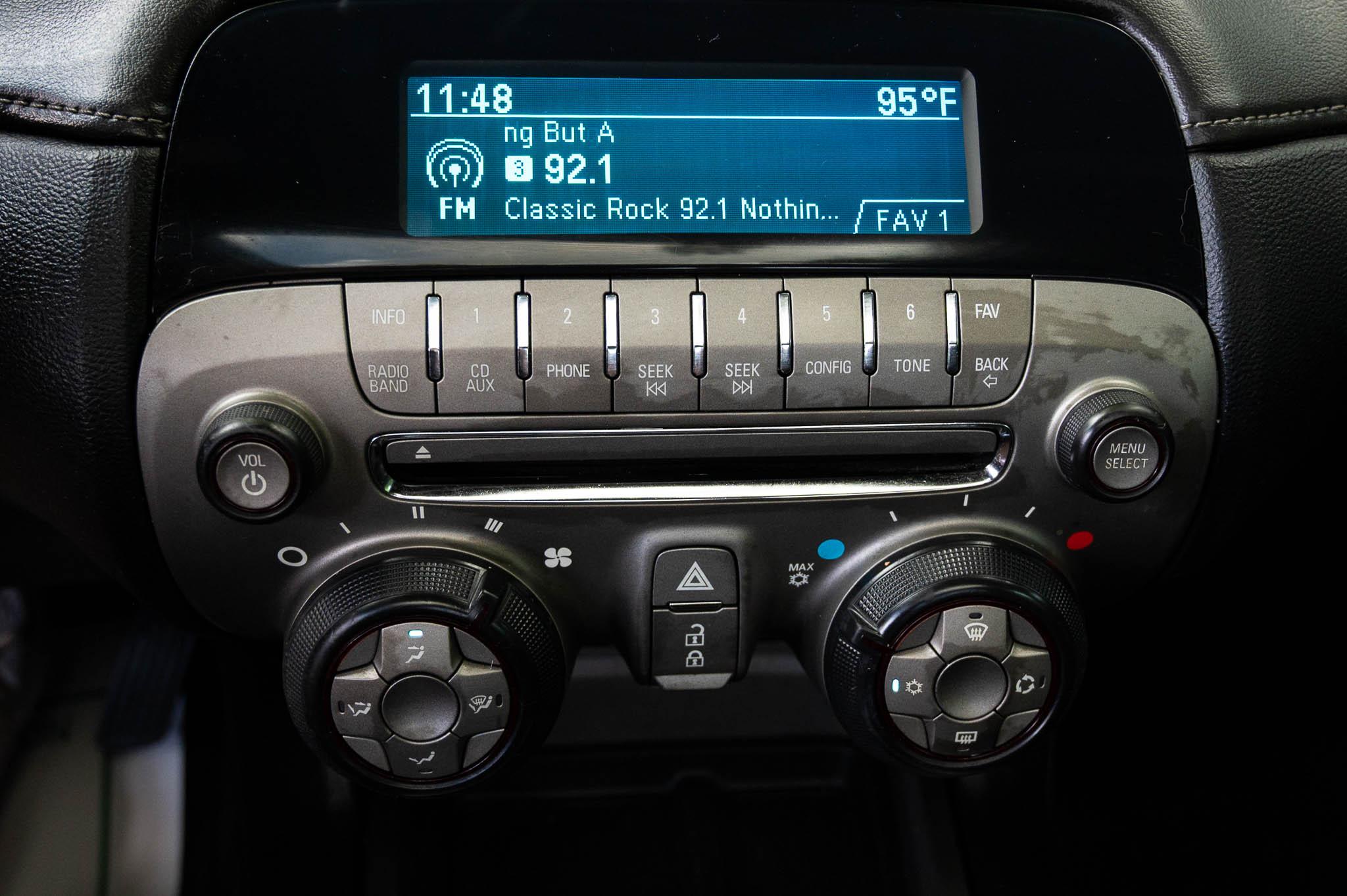 Chevrolet Camaro Coupe 1LT 2012