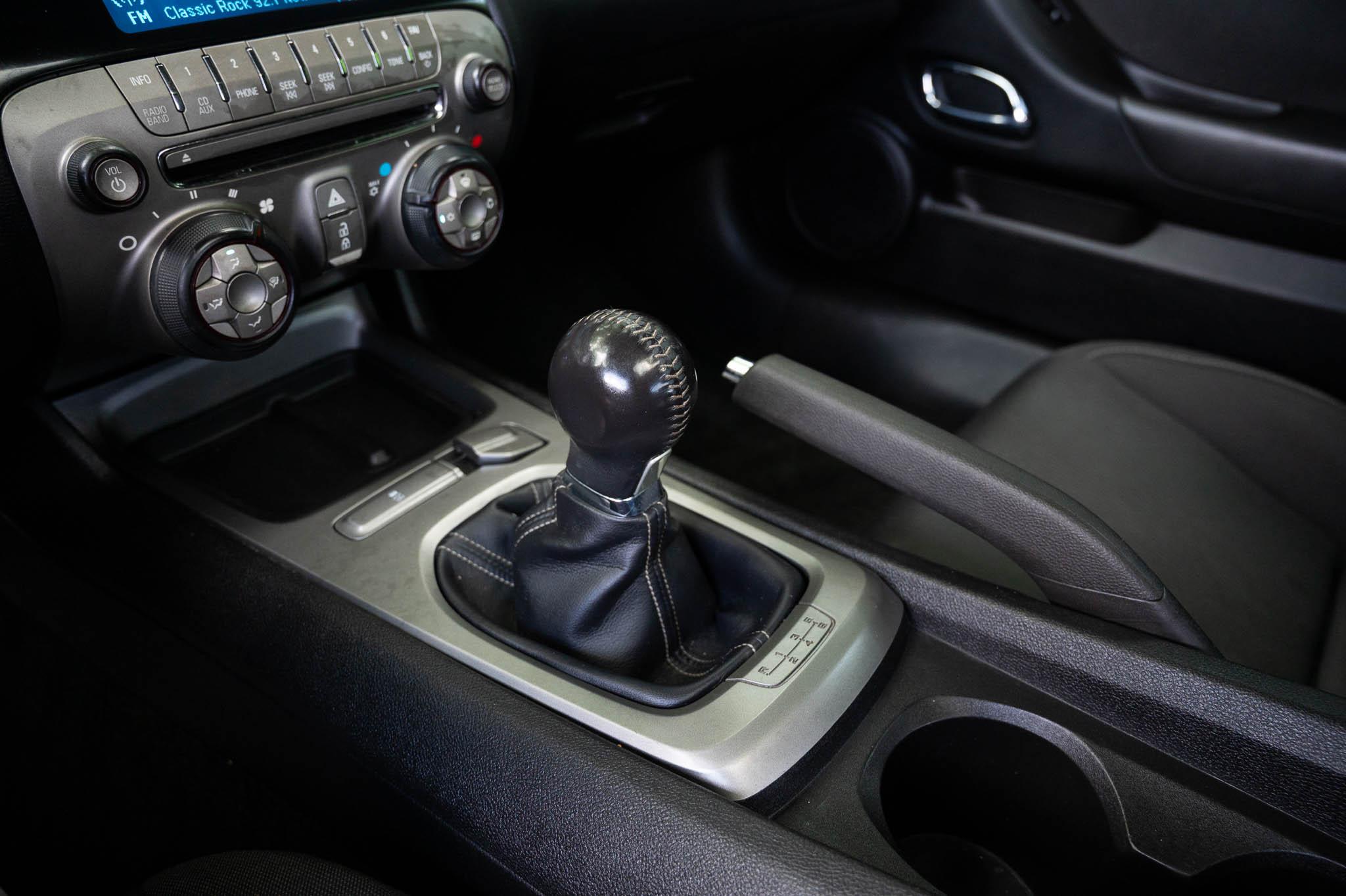 Chevrolet Camaro Coupe 1LT 2012
