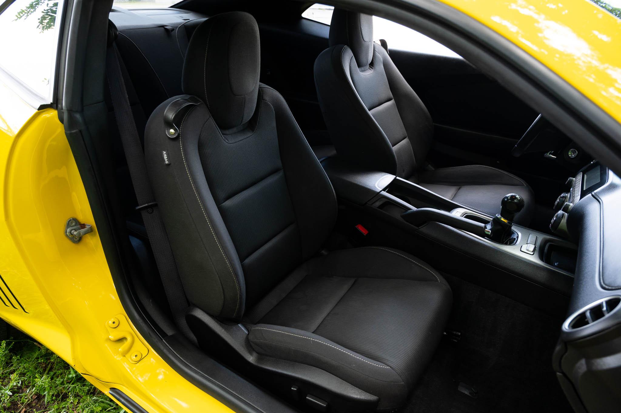 Chevrolet Camaro Coupe 1LT 2012
