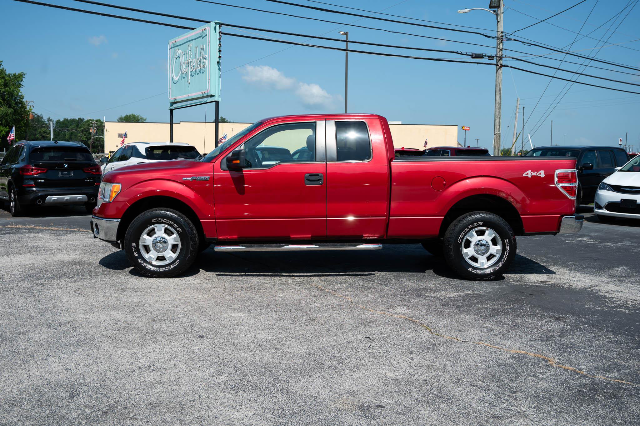Ford F-150 4WD SuperCrew 145" XLT 2012