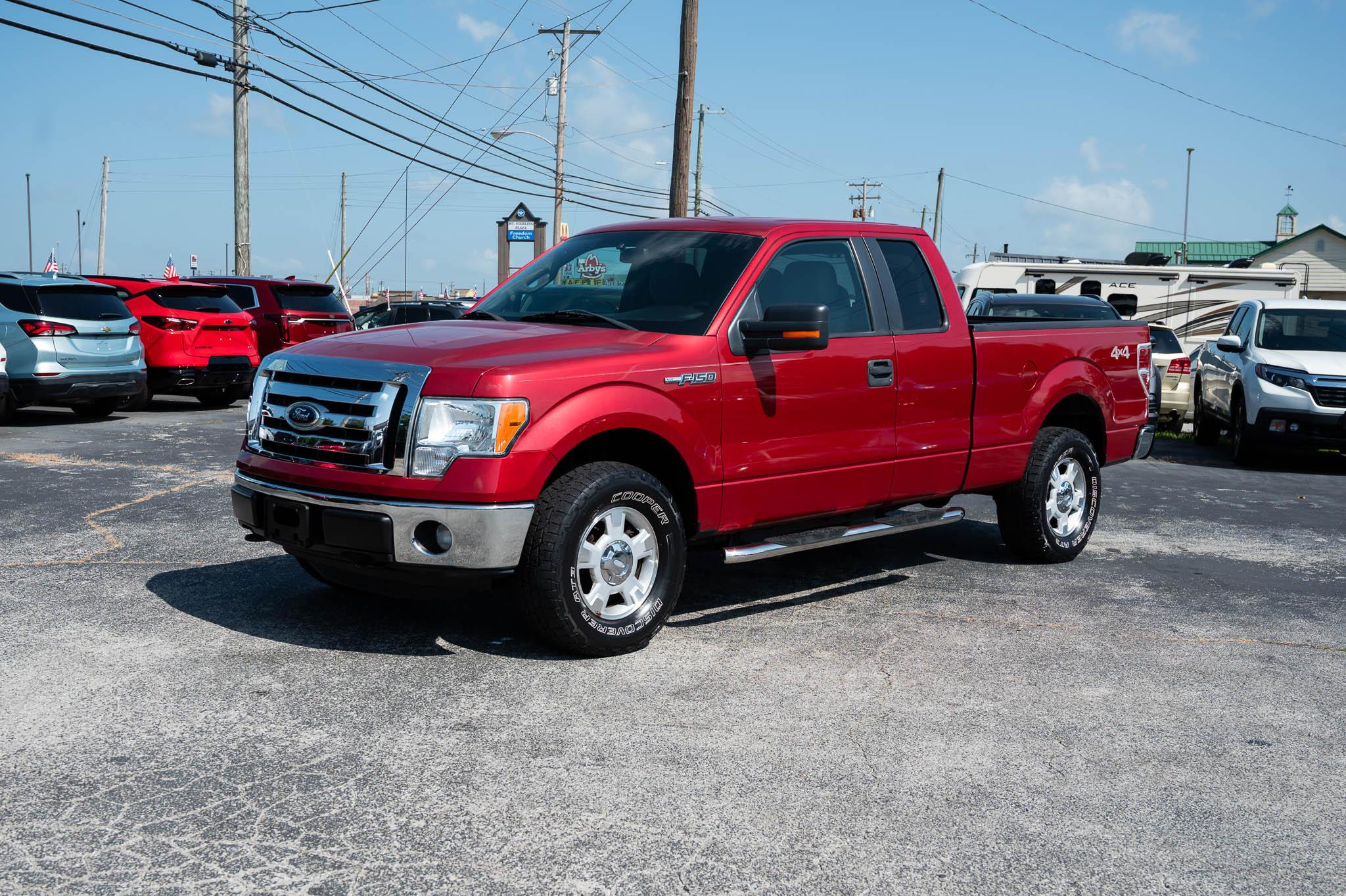 Ford F-150 4WD SuperCrew 145" XLT 2012
