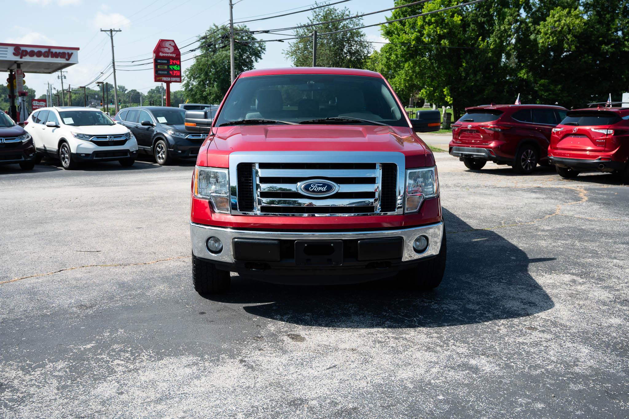 Ford F-150 4WD SuperCrew 145" XLT 2012
