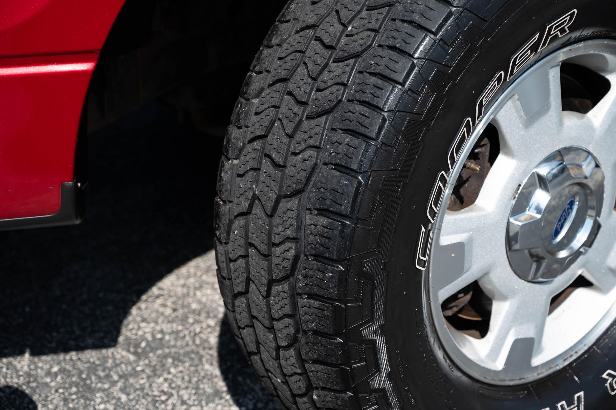 Ford F-150 4WD SuperCrew 145" XLT 2012