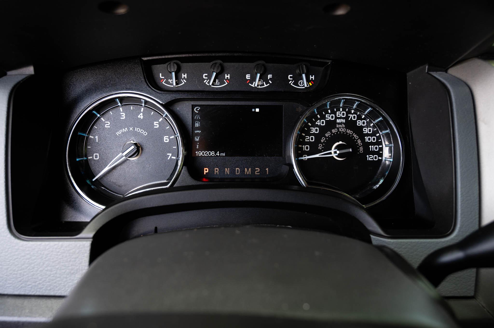 Ford F-150 4WD SuperCrew 145" XLT 2012