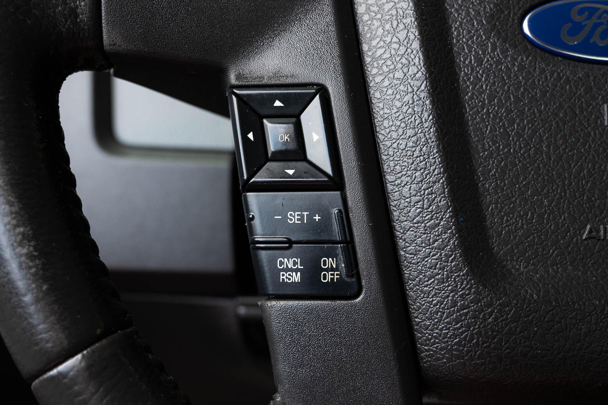 Ford F-150 4WD SuperCrew 145" XLT 2012