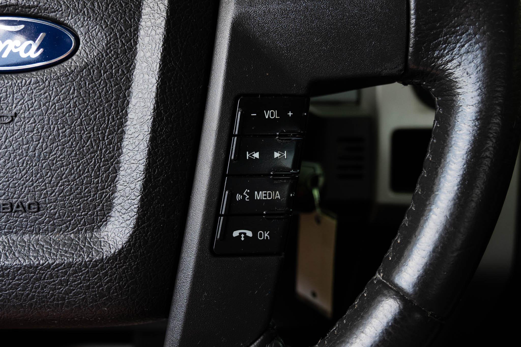 Ford F-150 4WD SuperCrew 145" XLT 2012
