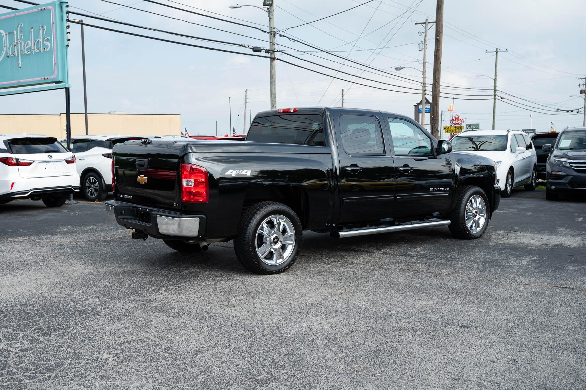 Chevrolet Silverado 1500 LTZ Crew Cab 4WD 2012