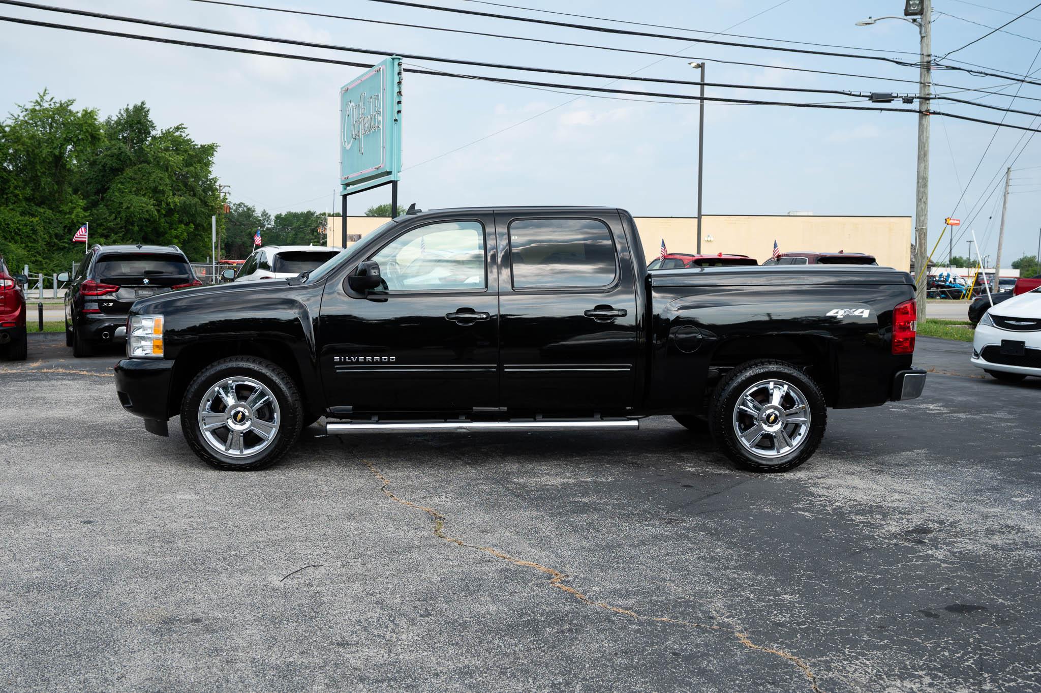 Chevrolet Silverado 1500 LTZ Crew Cab 4WD 2012