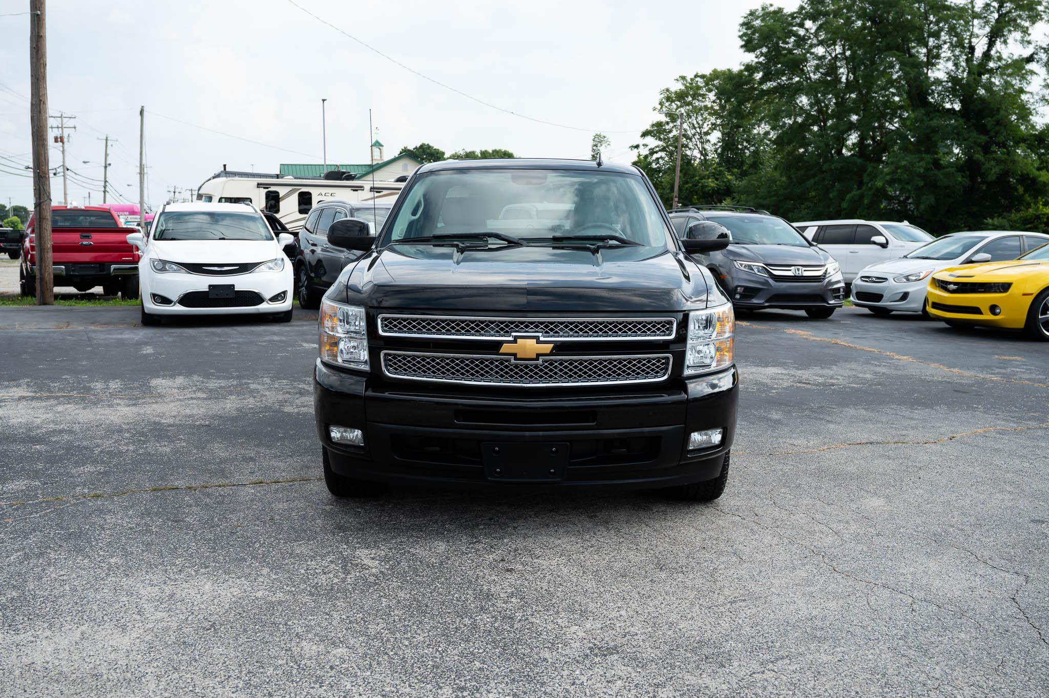 Chevrolet Silverado 1500 LTZ Crew Cab 4WD 2012