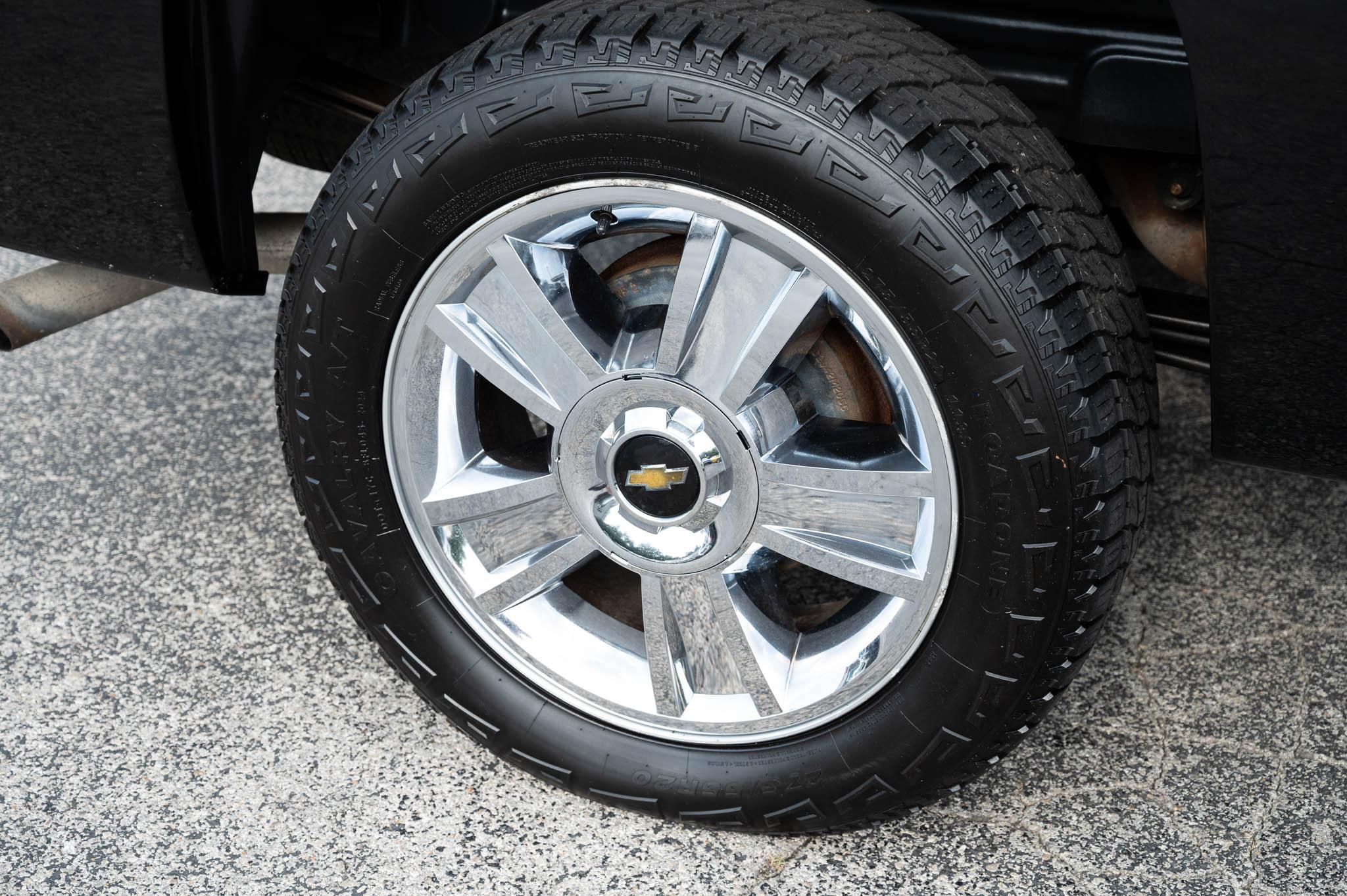 Chevrolet Silverado 1500 LTZ Crew Cab 4WD 2012