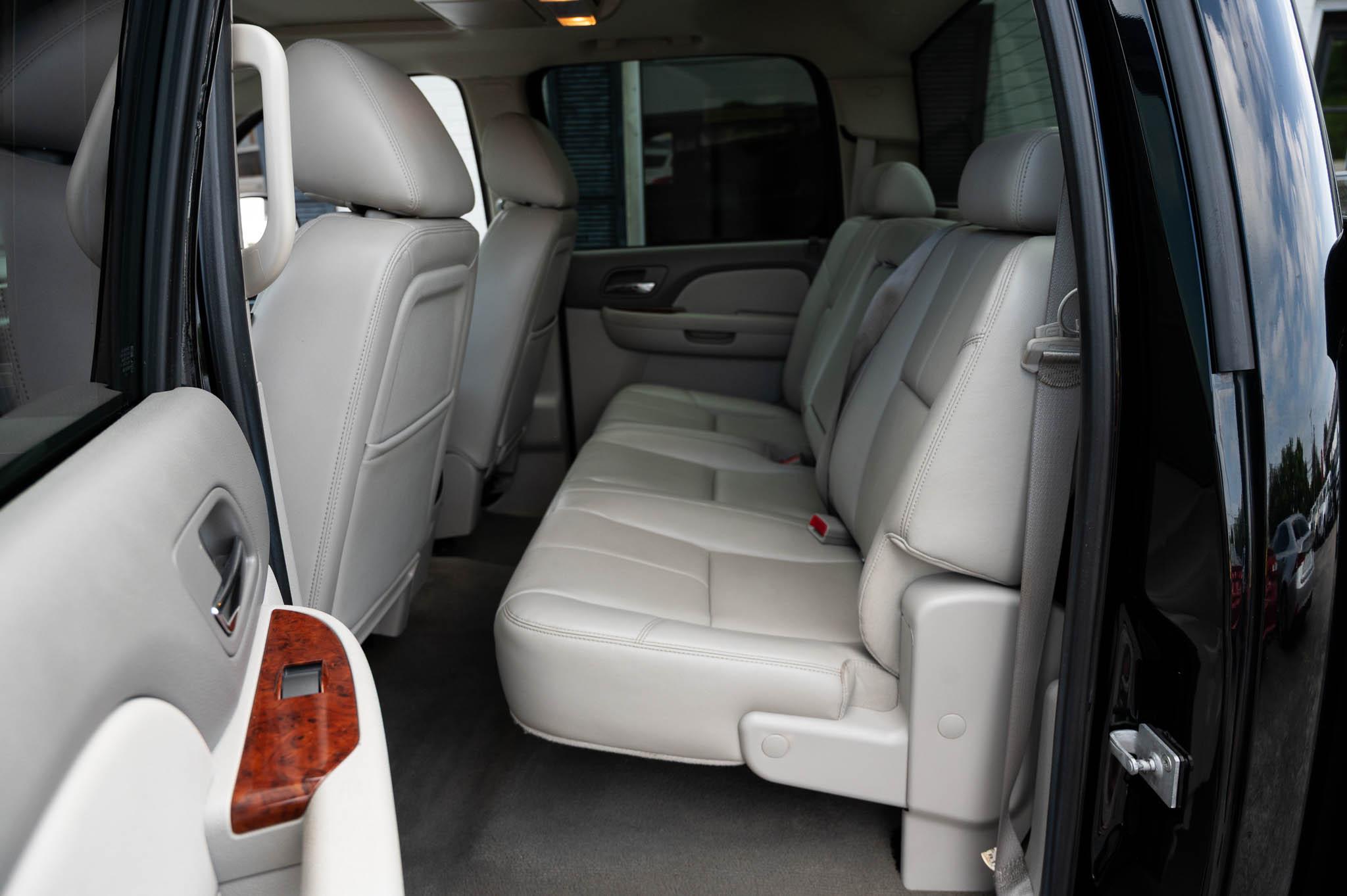 Chevrolet Silverado 1500 LTZ Crew Cab 4WD 2012