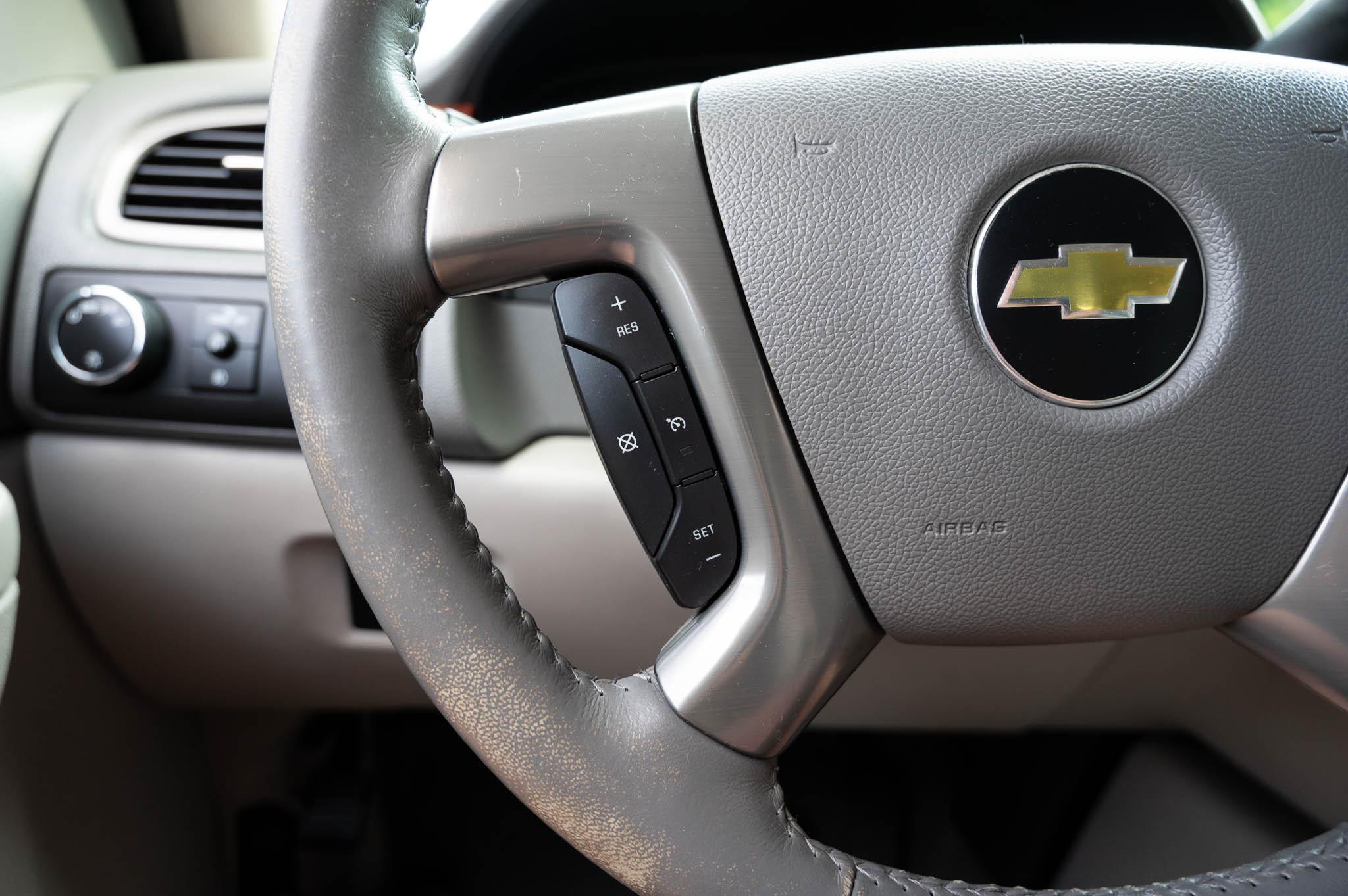 Chevrolet Silverado 1500 LTZ Crew Cab 4WD 2012
