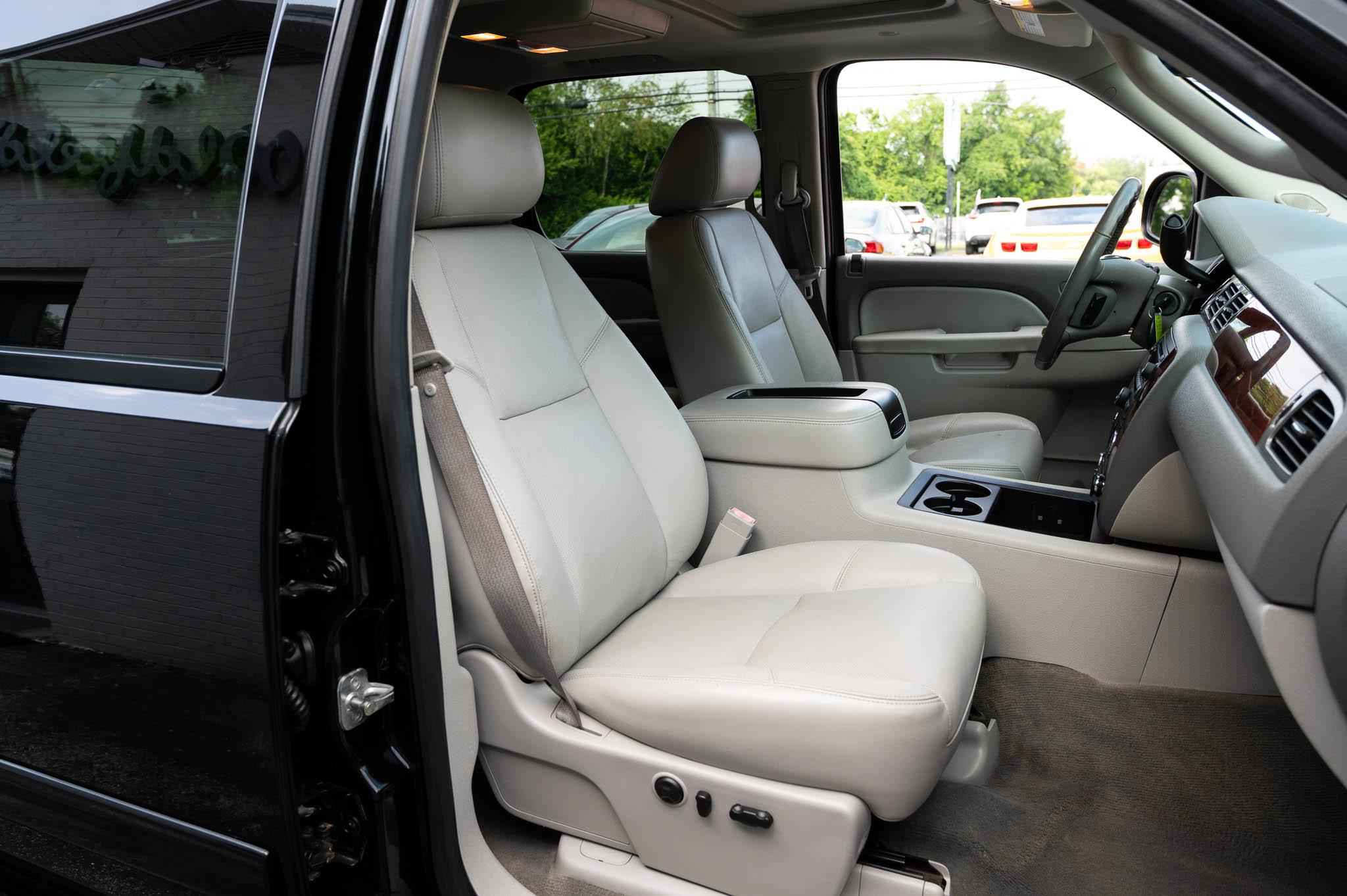 Chevrolet Silverado 1500 LTZ Crew Cab 4WD 2012