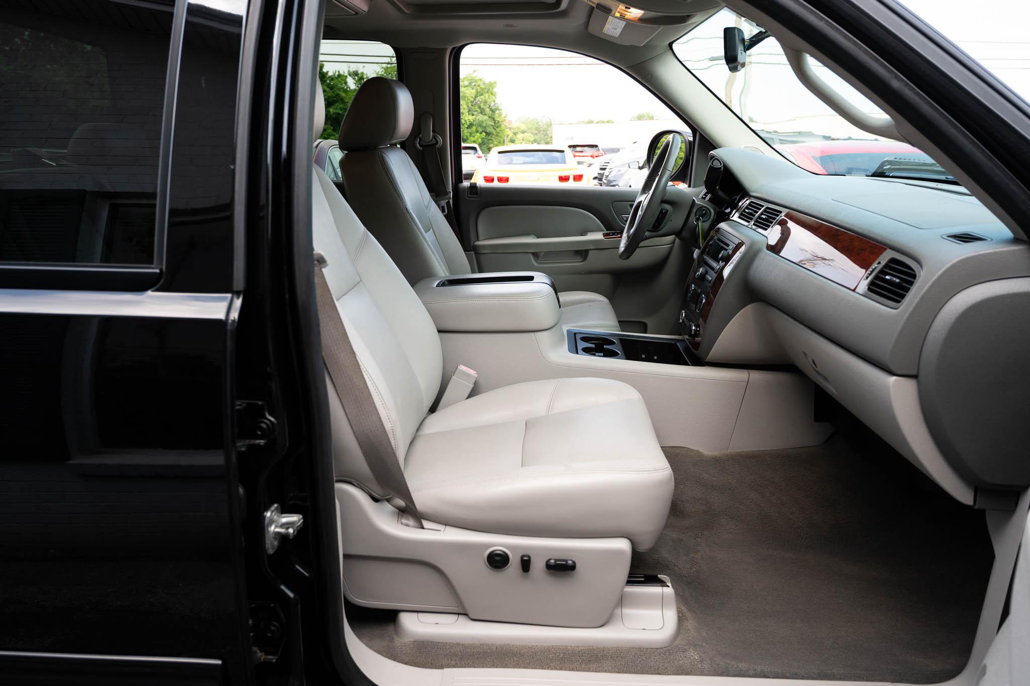 Chevrolet Silverado 1500 LTZ Crew Cab 4WD 2012