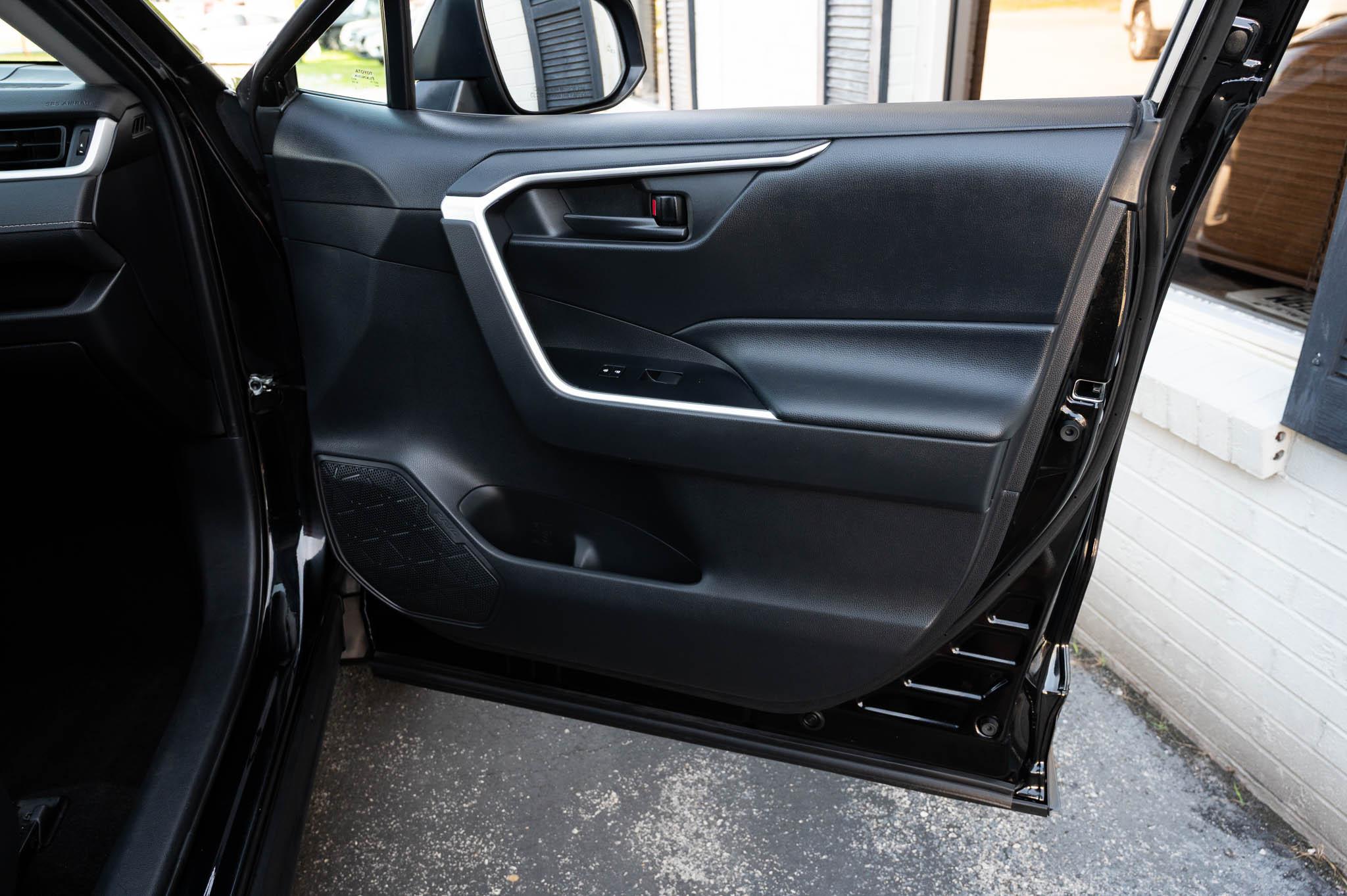 Toyota RAV4 LE AWD 2019