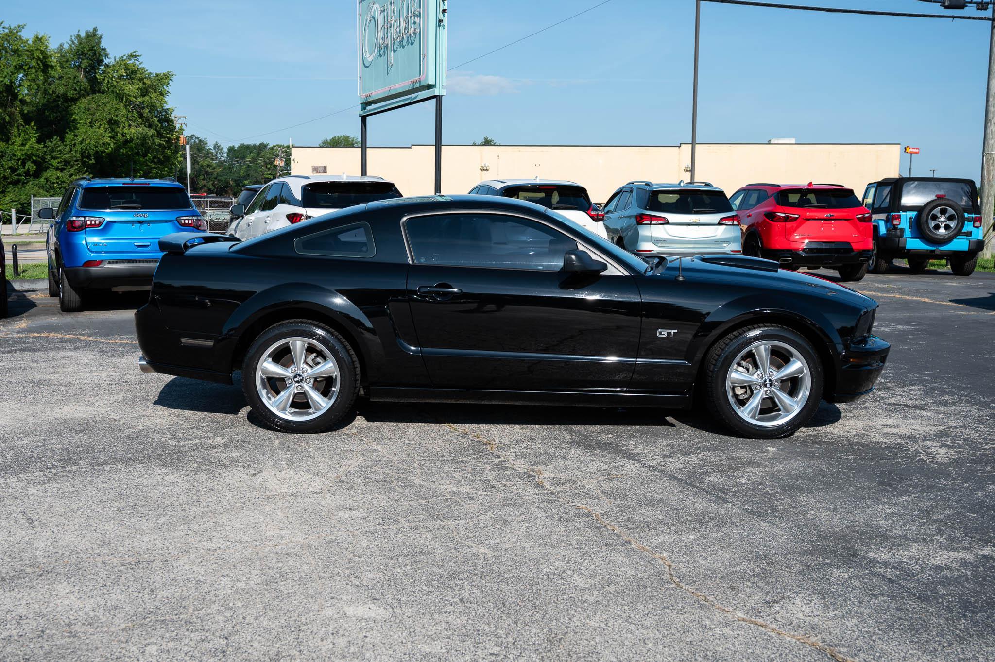 Ford Mustang GT Premium 2D Coupe 2007