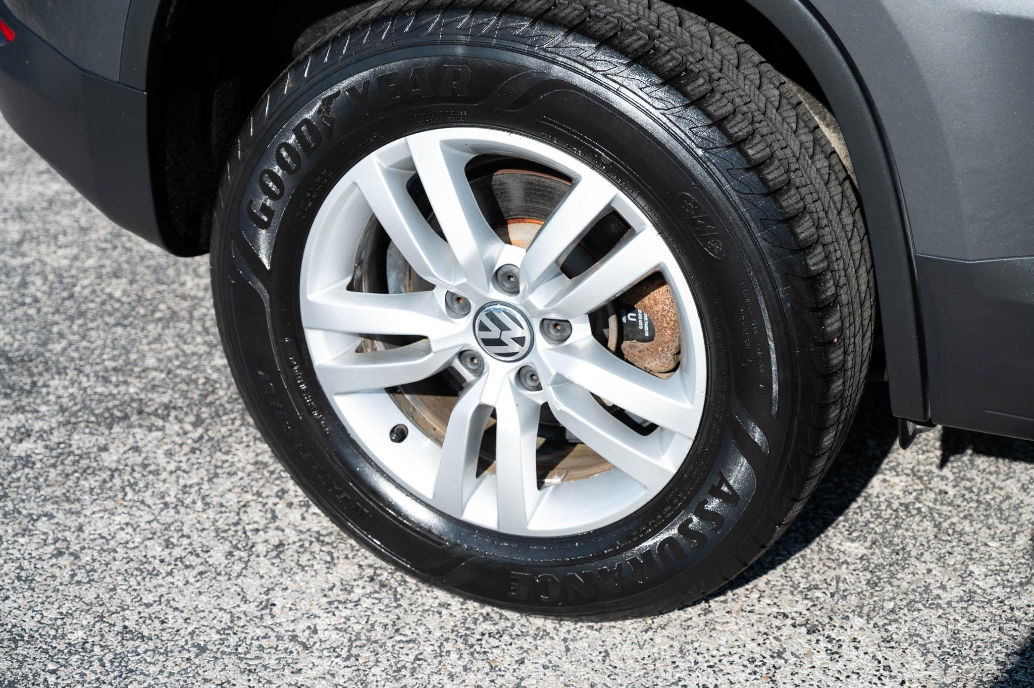 Volkswagen Tiguan S 4Motion 2015