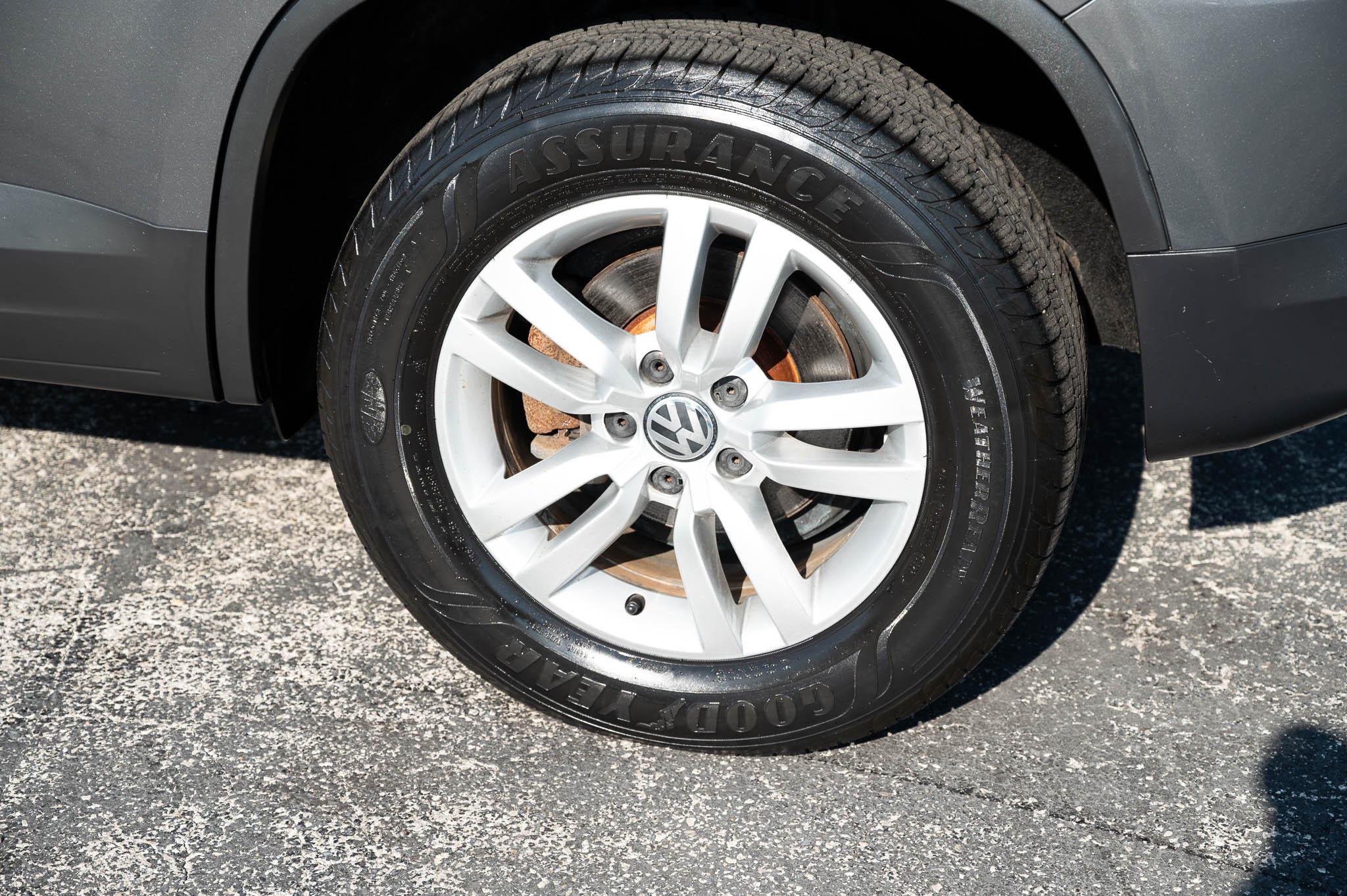 Volkswagen Tiguan S 4Motion 2015