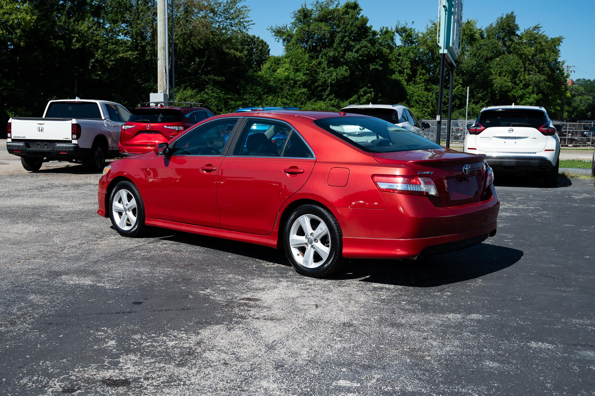 Toyota Camry SE 4D Sedan 2011
