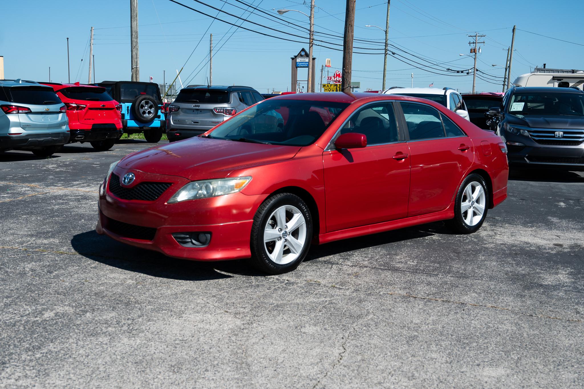 Toyota Camry SE 4D Sedan 2011
