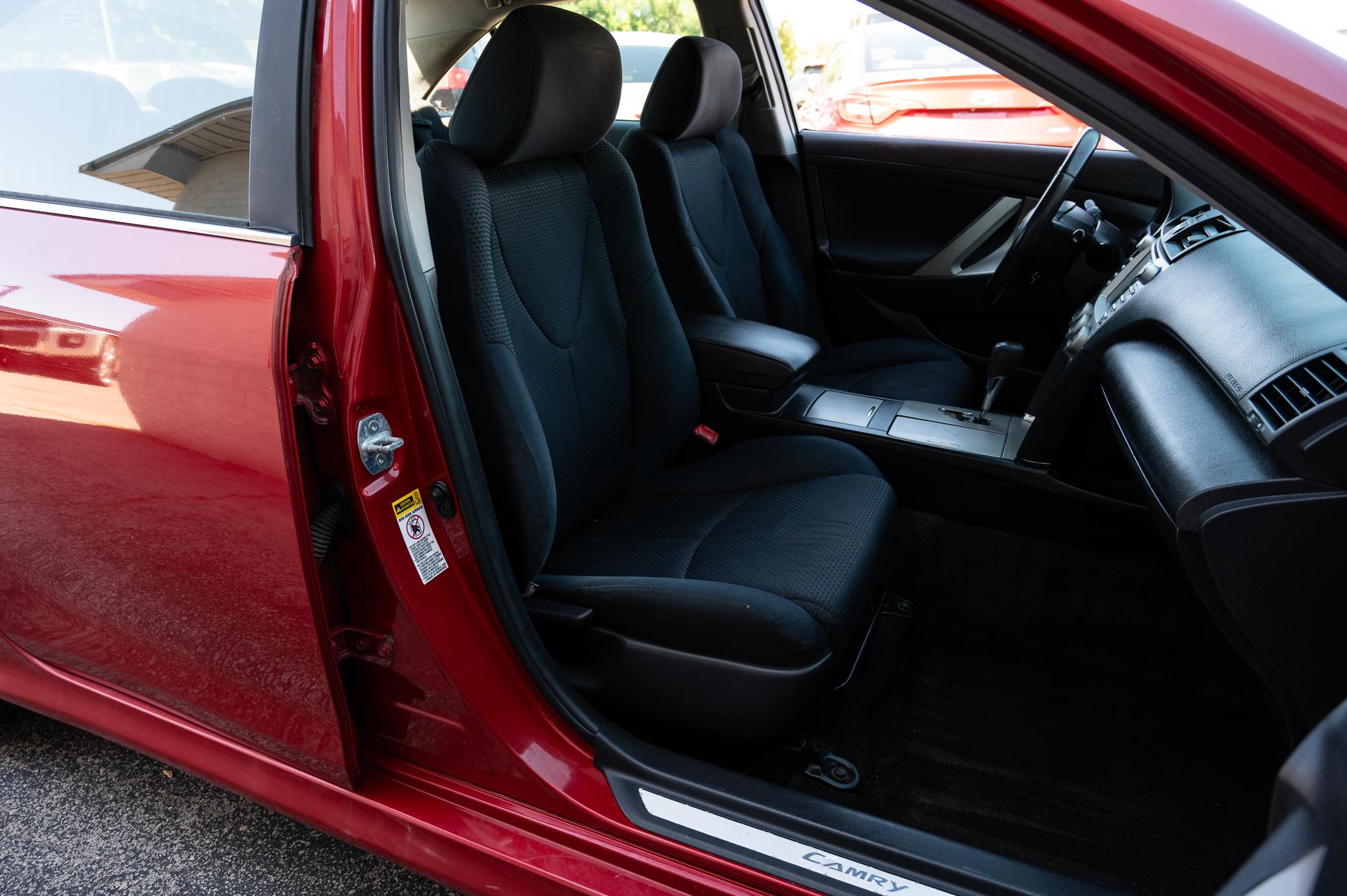 Toyota Camry SE 4D Sedan 2011